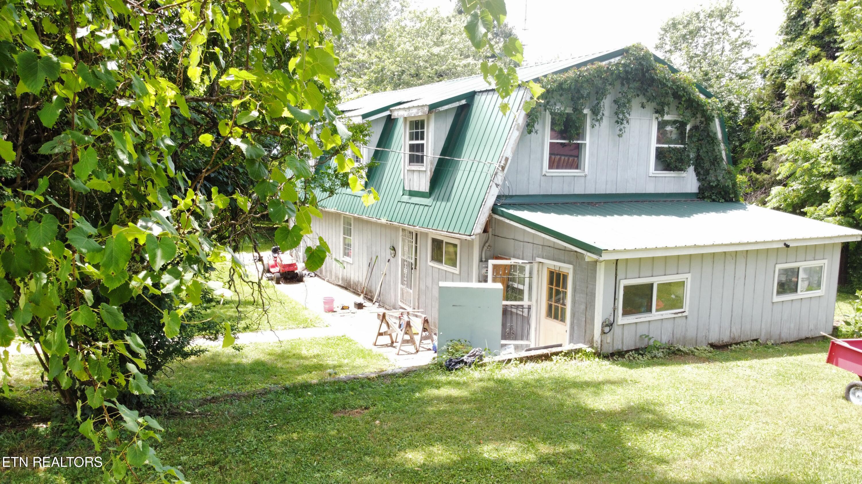 339 Dividing Ridge Road Speedwell TN 37870