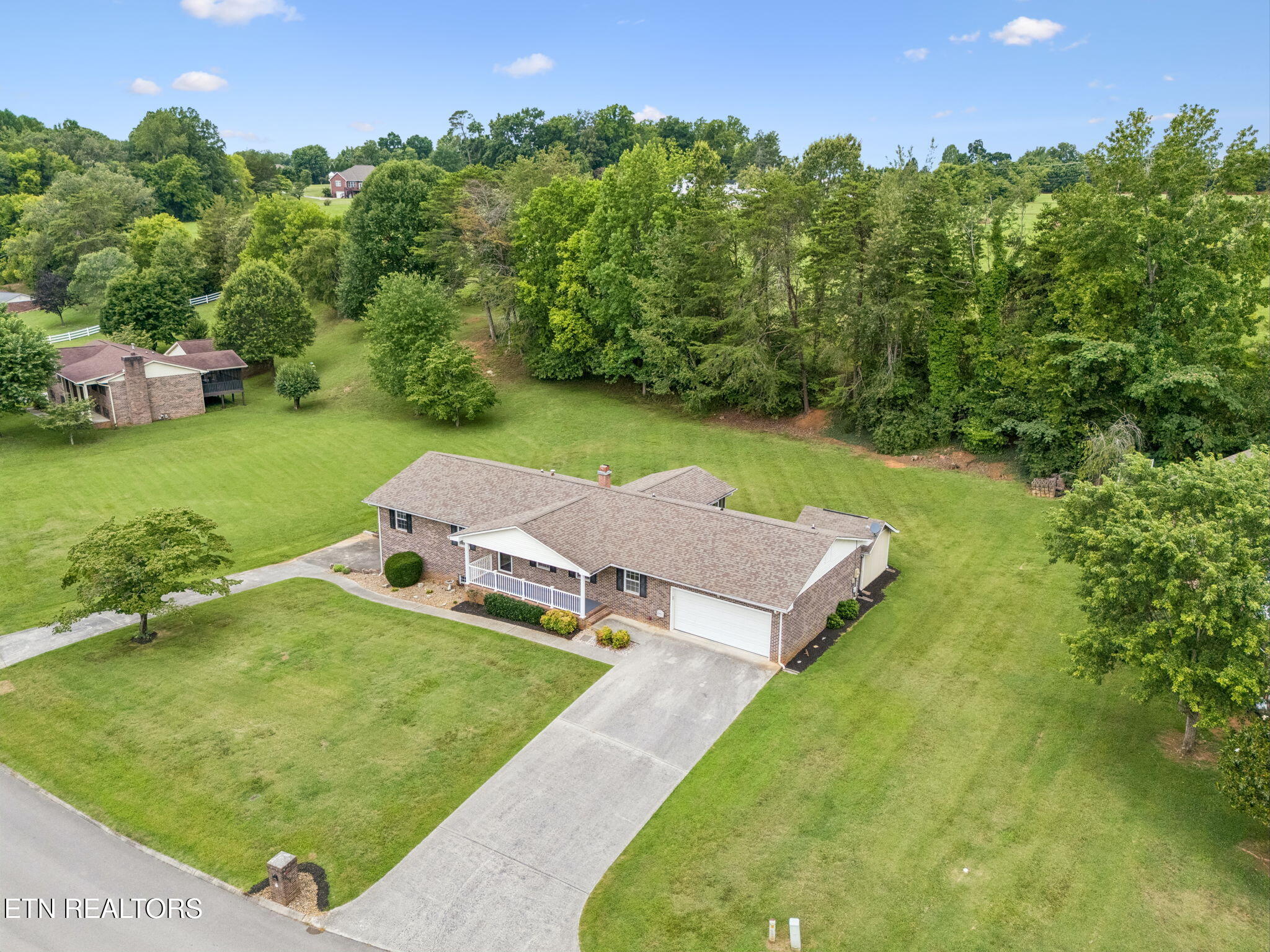 2117 S Belmont Drive Maryville TN 37804