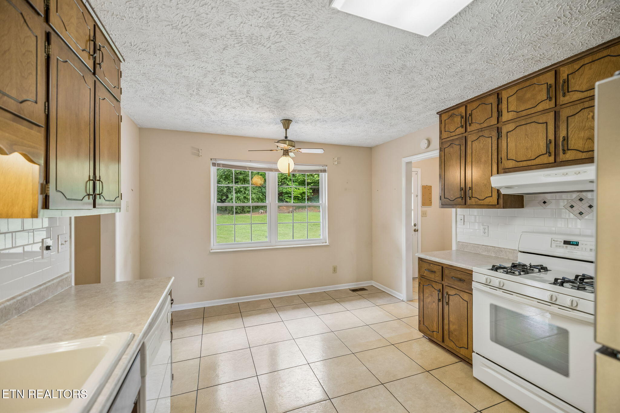 2117 S Belmont Drive Maryville TN 37804