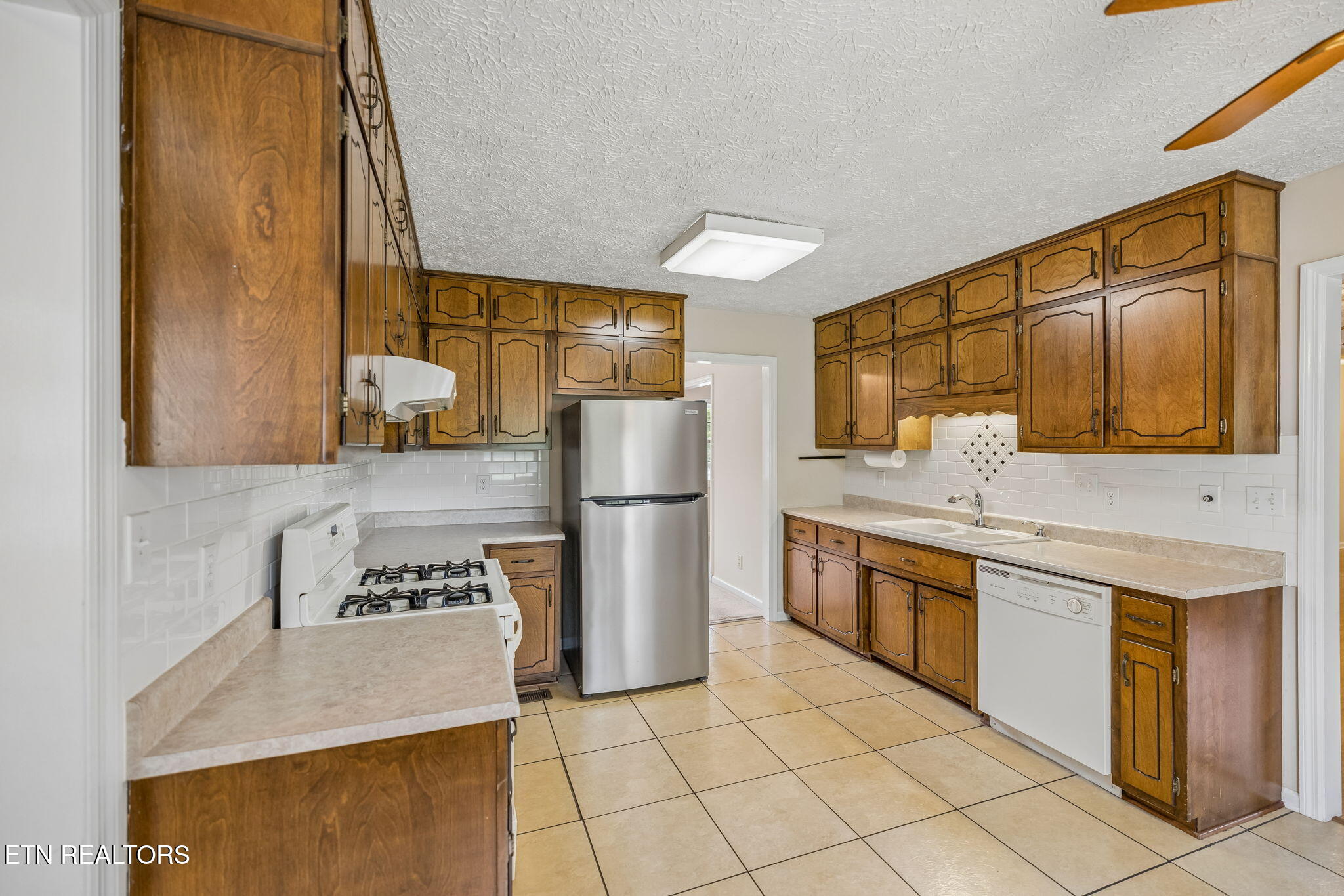 2117 S Belmont Drive Maryville TN 37804