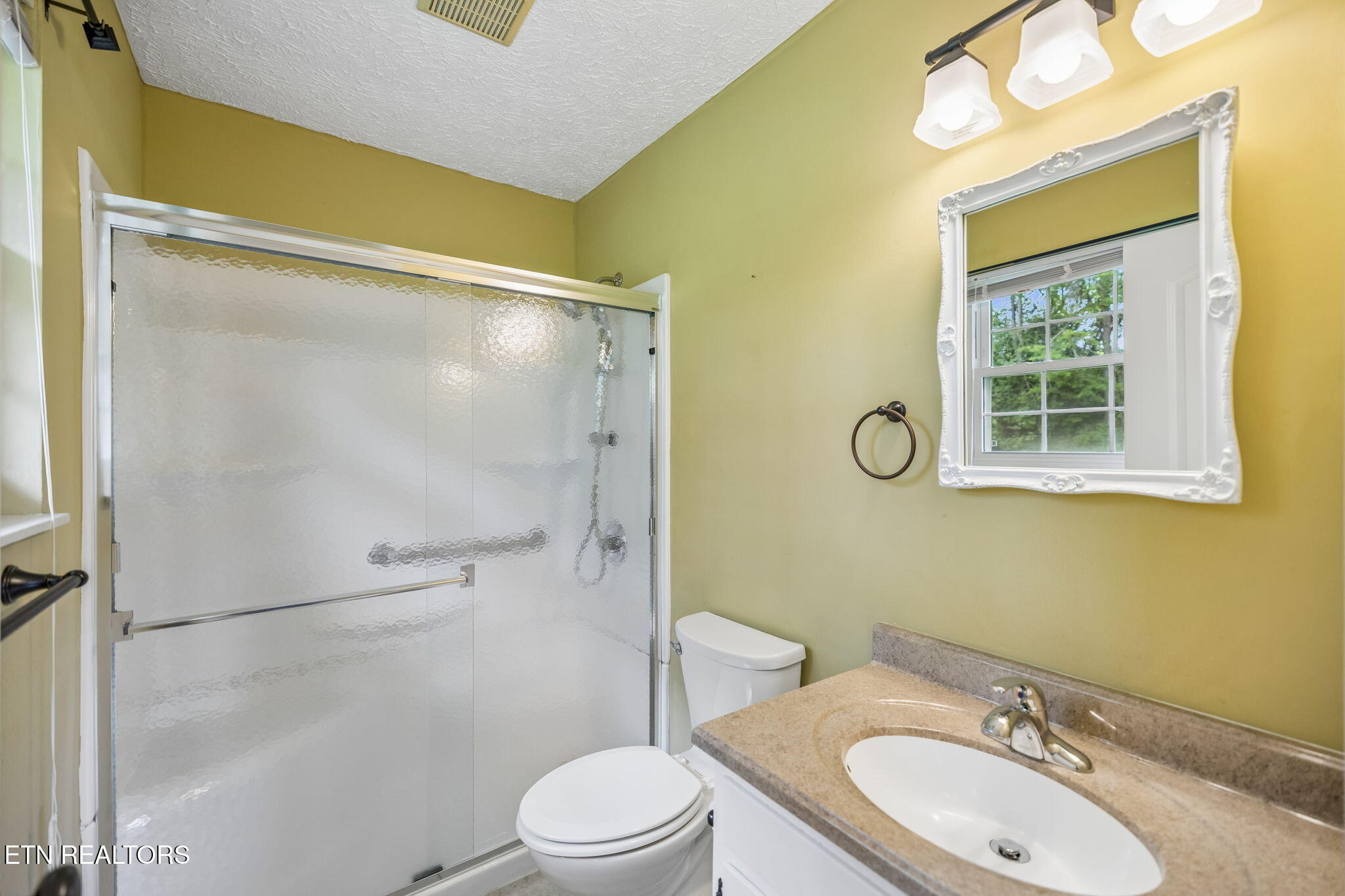 2117 S Belmont Drive Maryville TN 37804