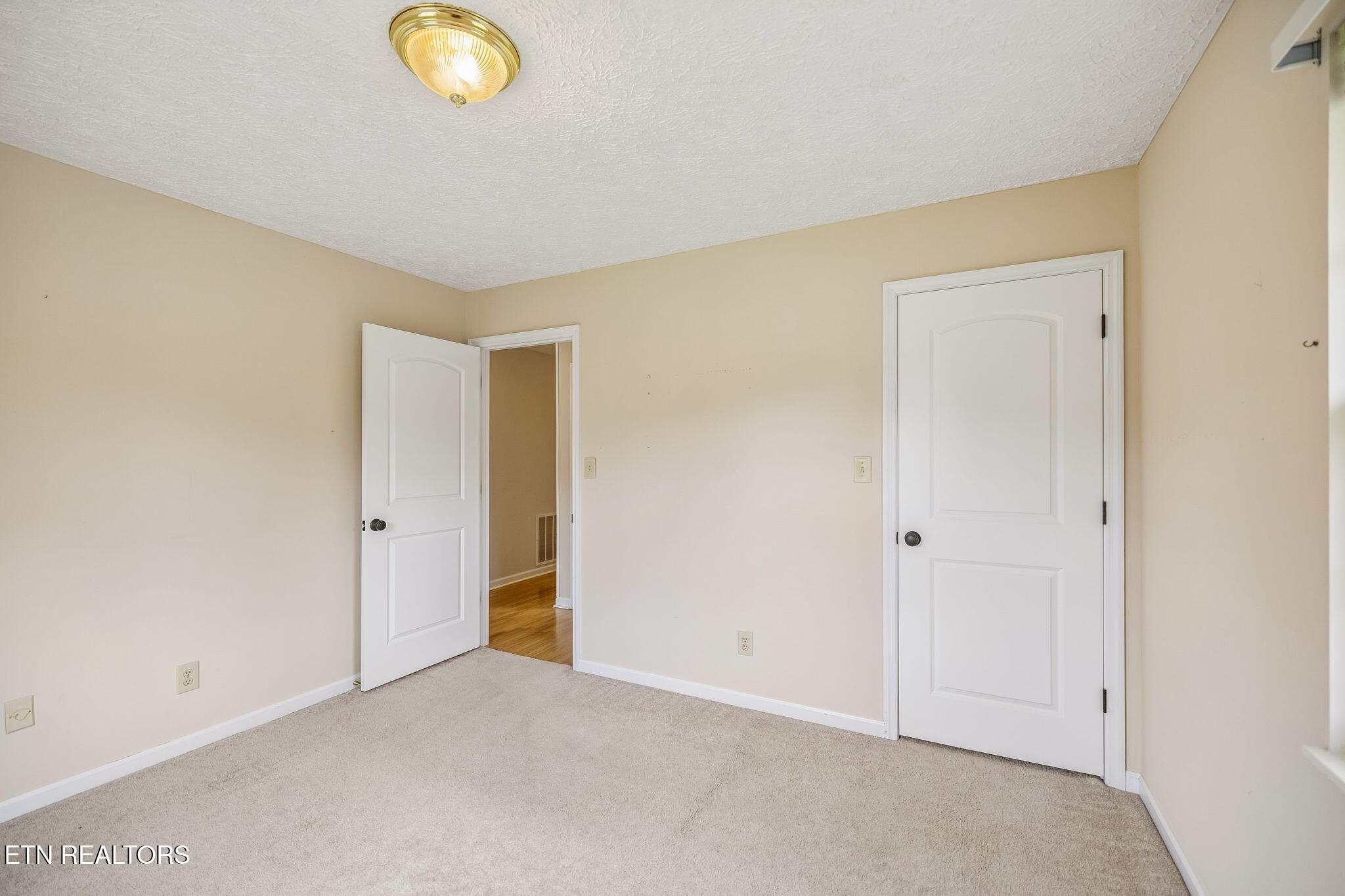 2117 S Belmont Drive Maryville TN 37804