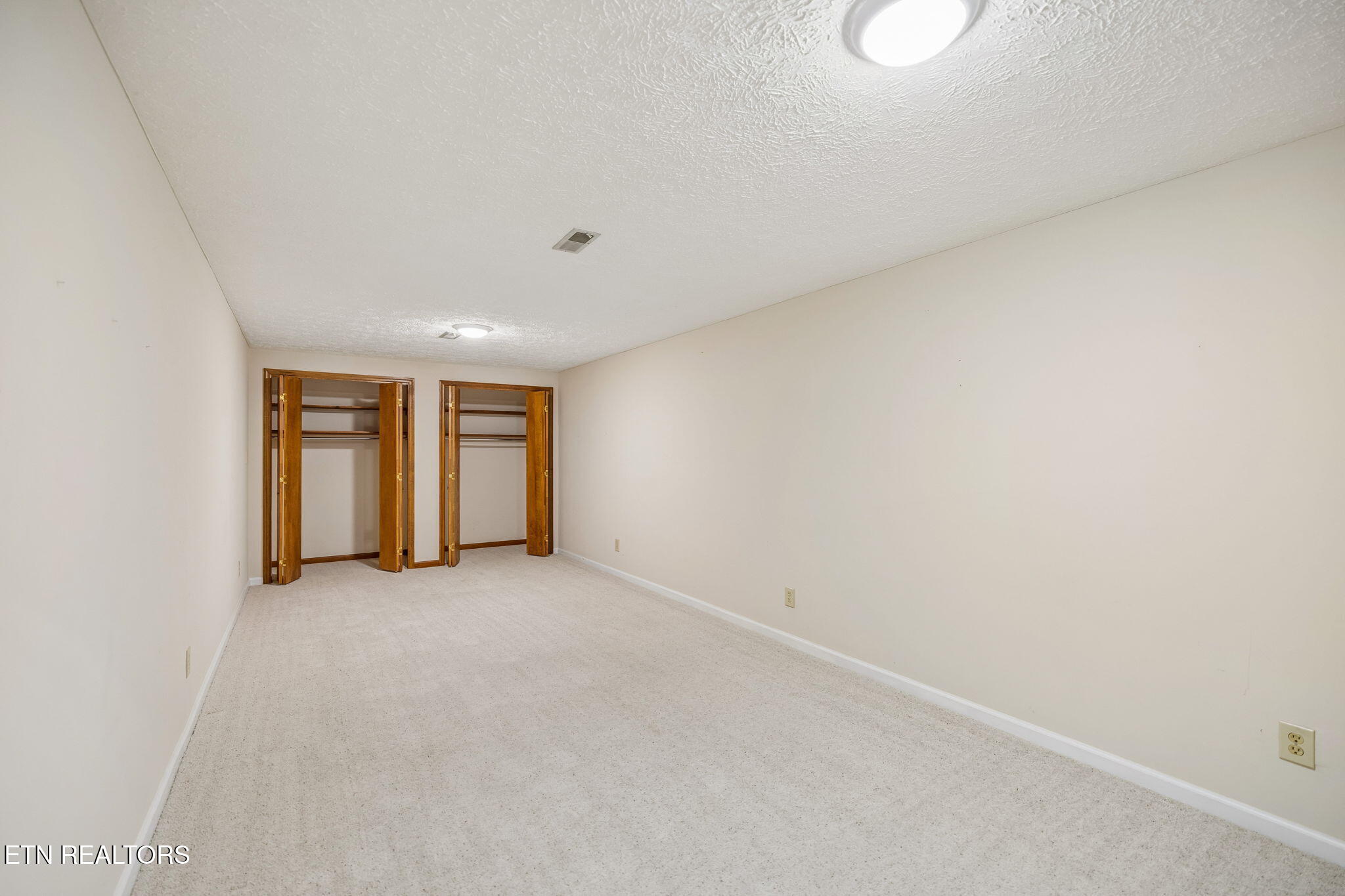 2117 S Belmont Drive Maryville TN 37804
