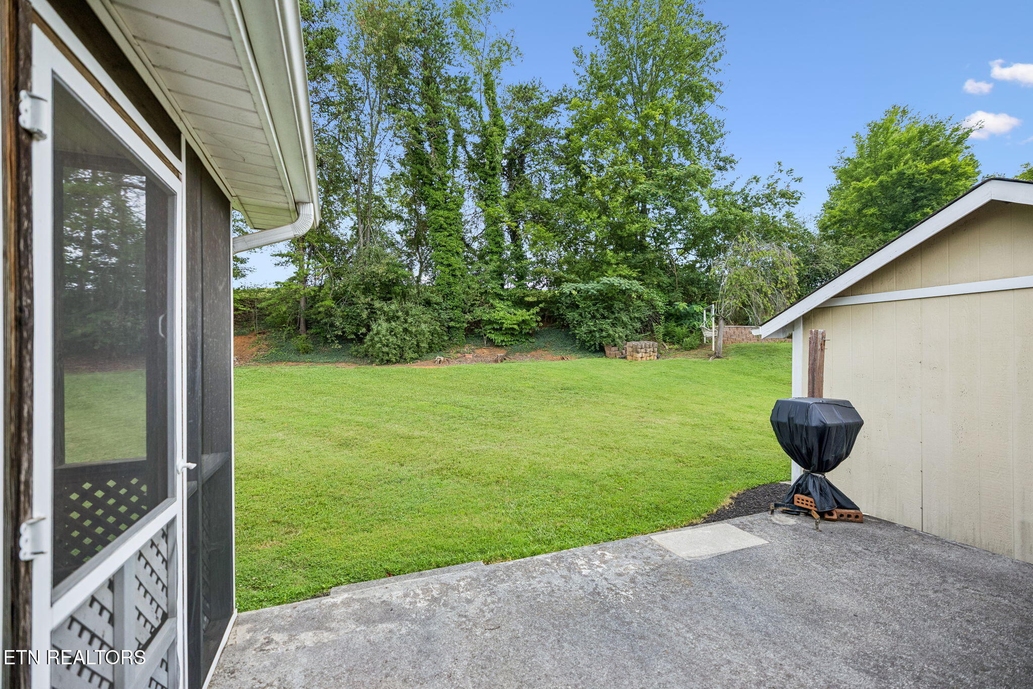 2117 S Belmont Drive Maryville TN 37804
