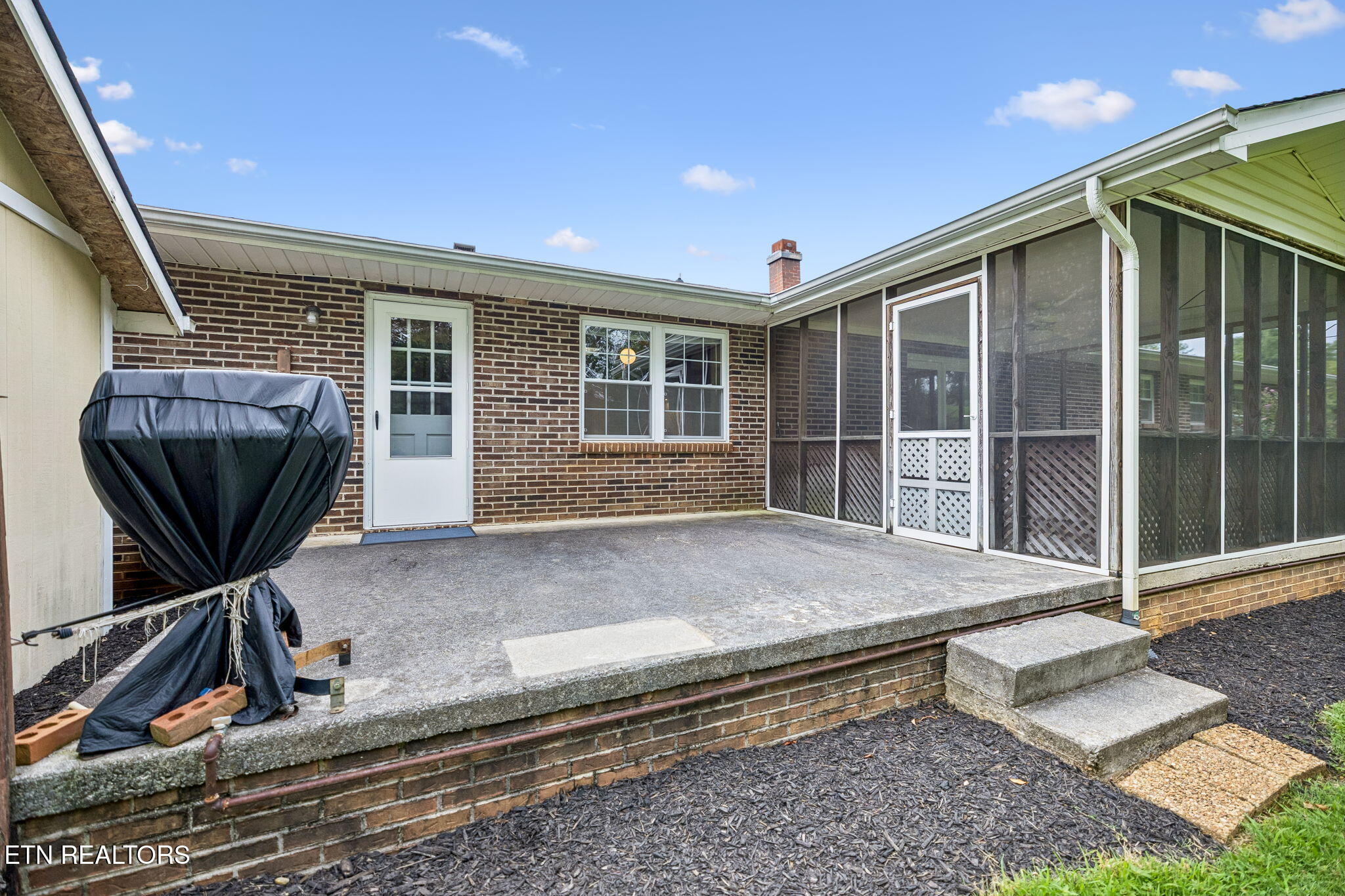 2117 S Belmont Drive Maryville TN 37804