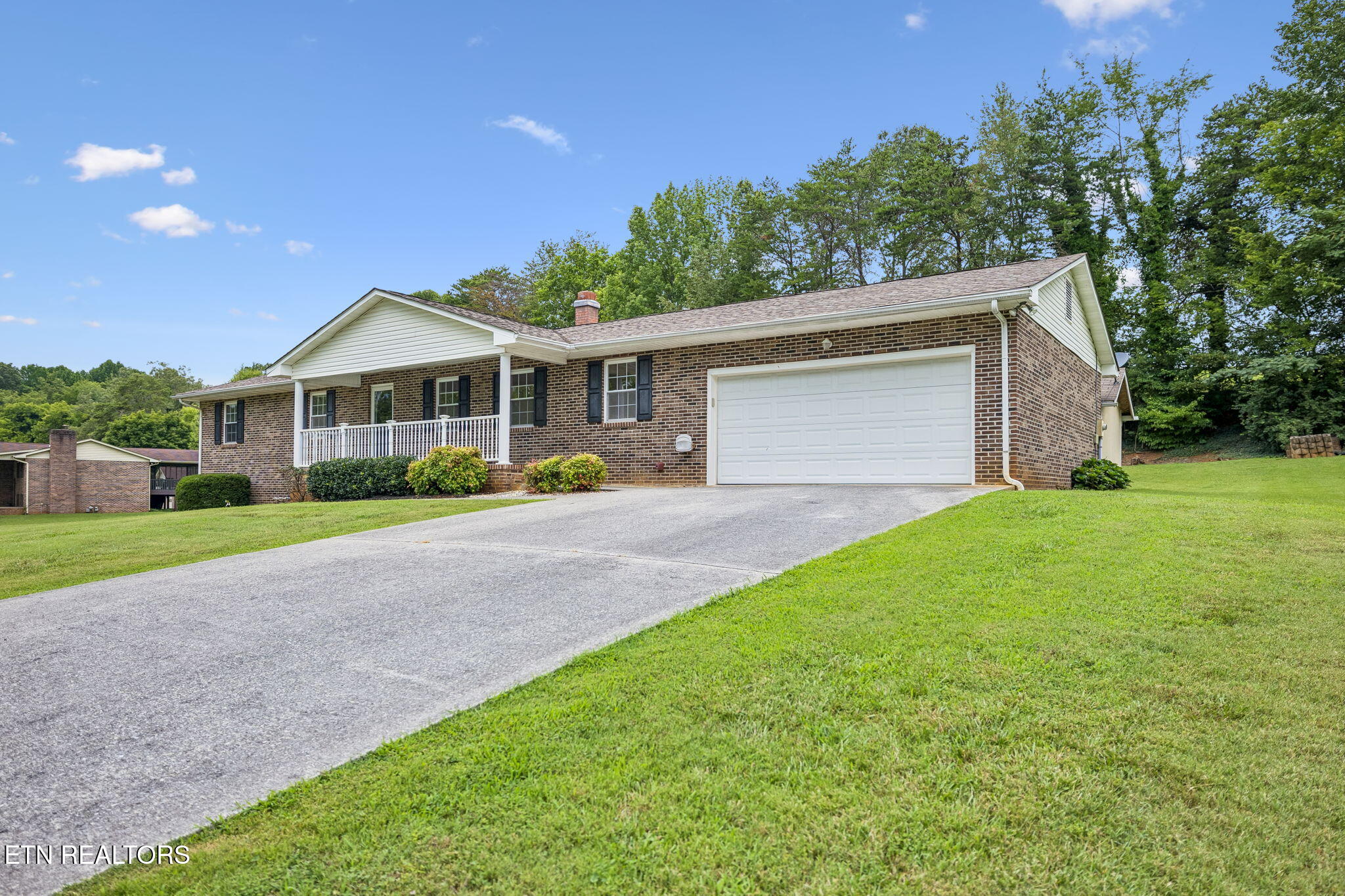 2117 S Belmont Drive Maryville TN 37804