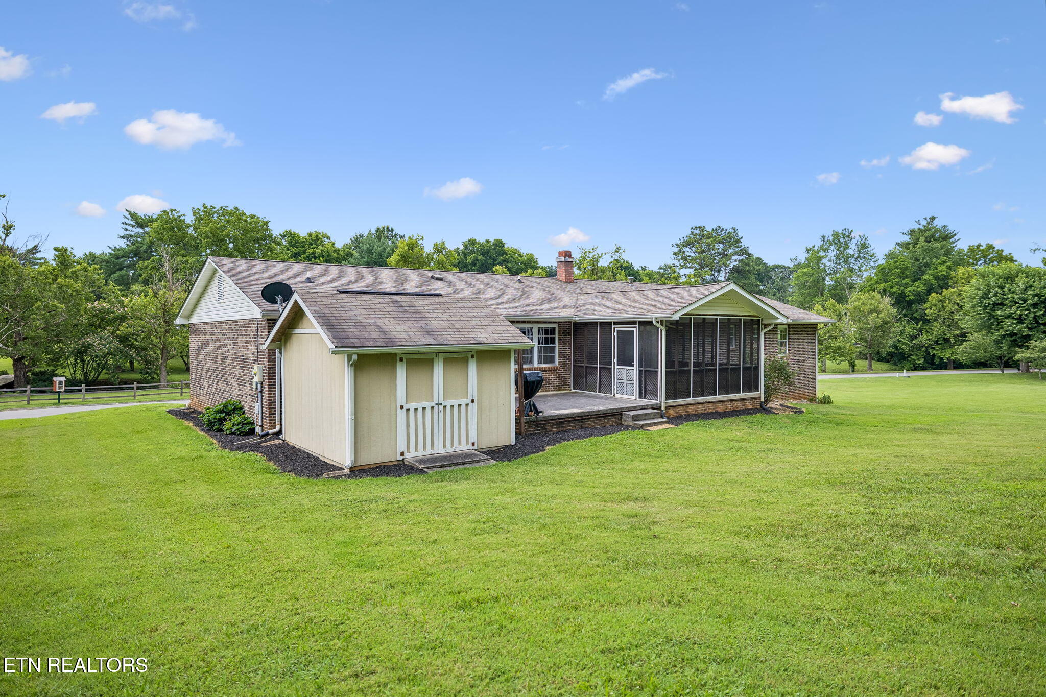 2117 S Belmont Drive Maryville TN 37804