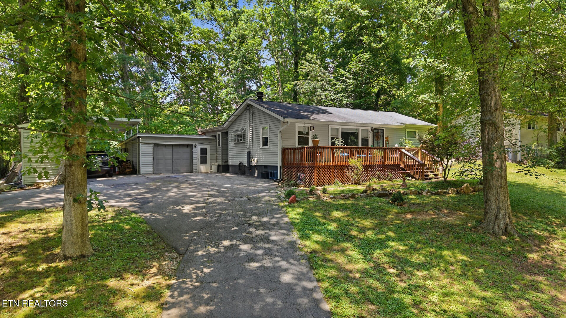 2537 Shaler Lane Knoxville TN 37920