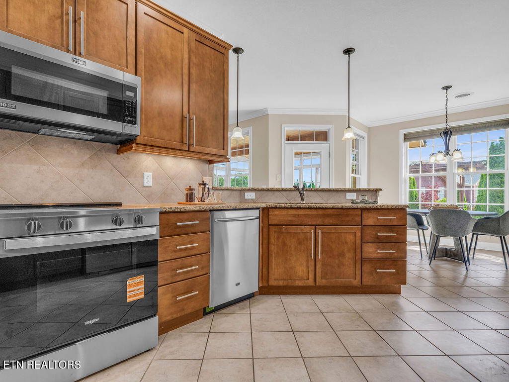 346 E Port Drive Lenoir City TN 37772