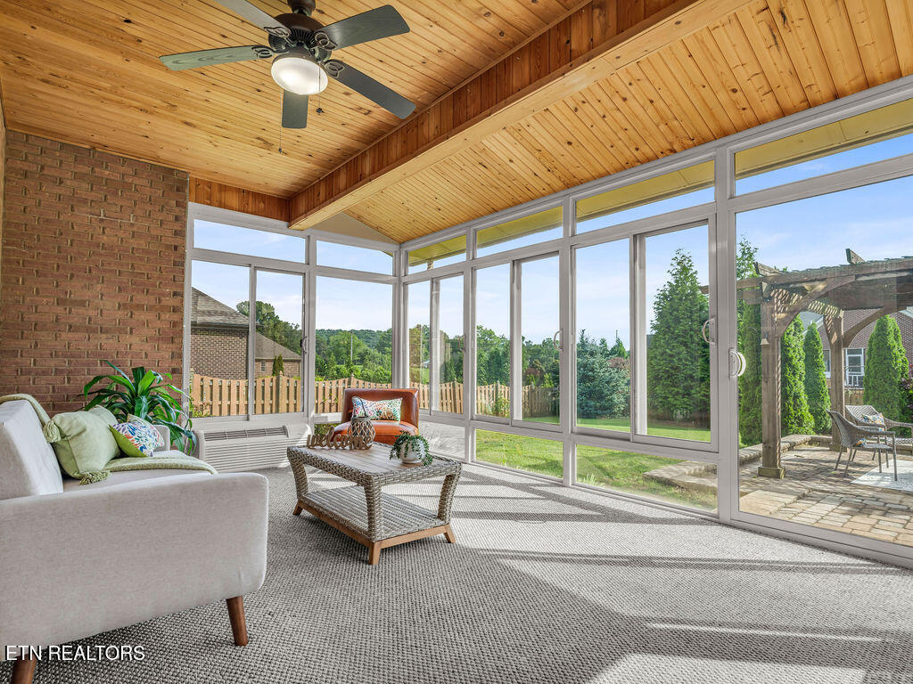 346 E Port Drive Lenoir City TN 37772