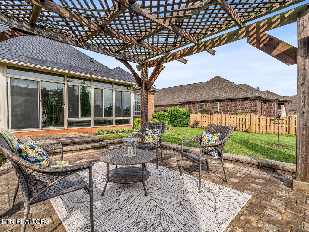 346 E Port Drive Lenoir City TN 37772