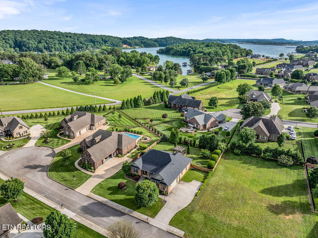 346 E Port Drive Lenoir City TN 37772