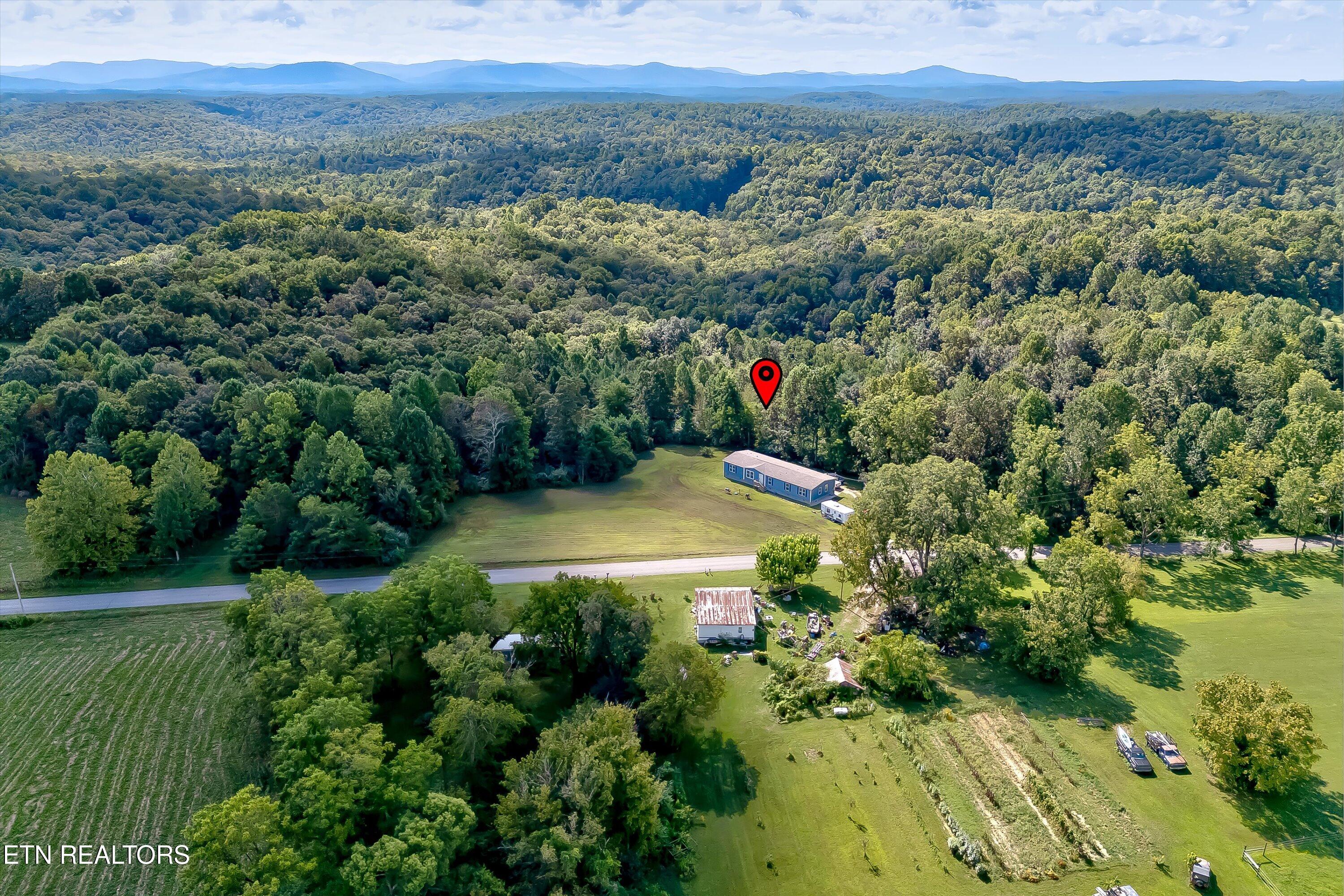 246 Nydeck Road Robbins TN 37852