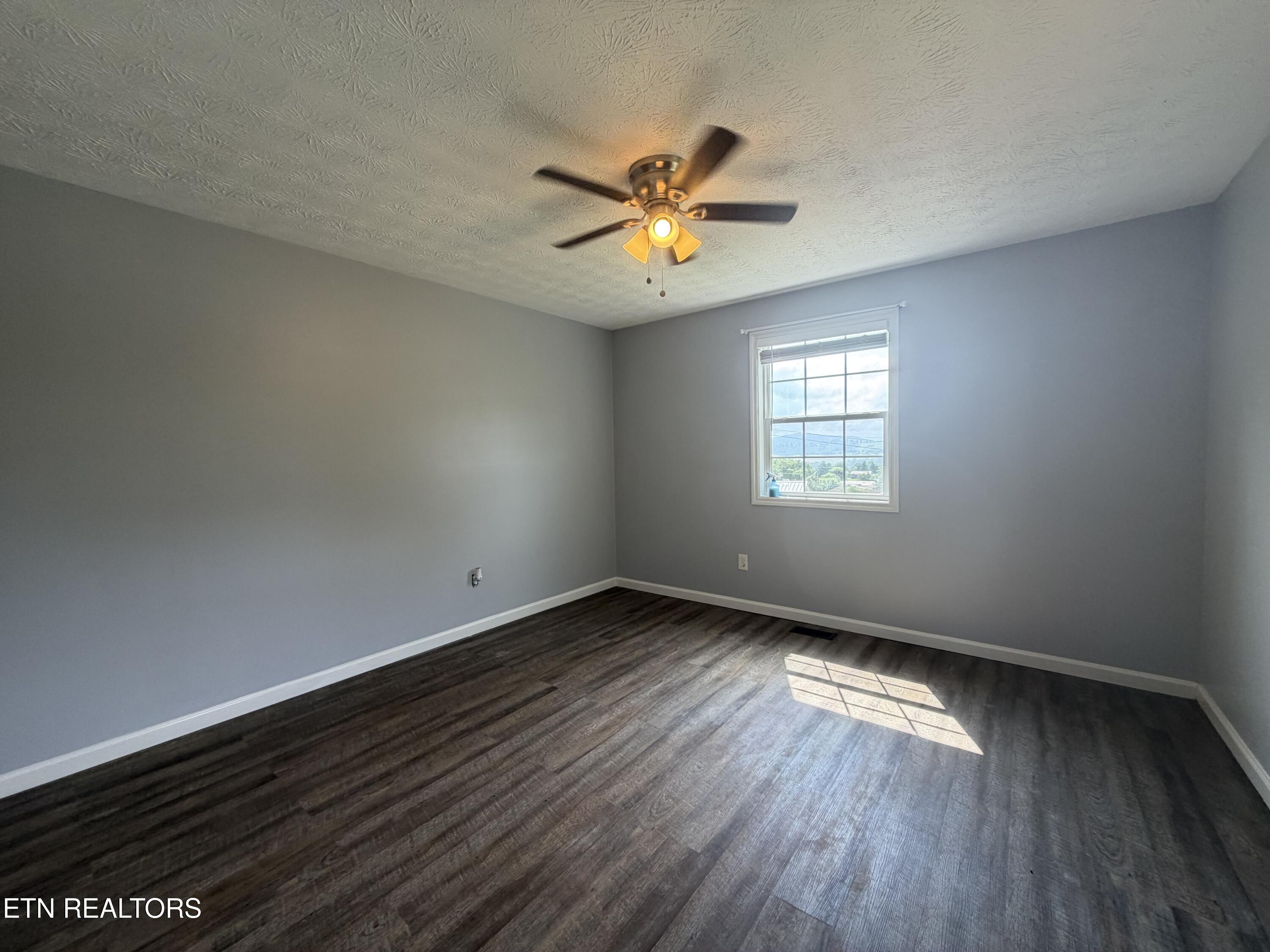 618 Essary Road Tazewell TN 37879