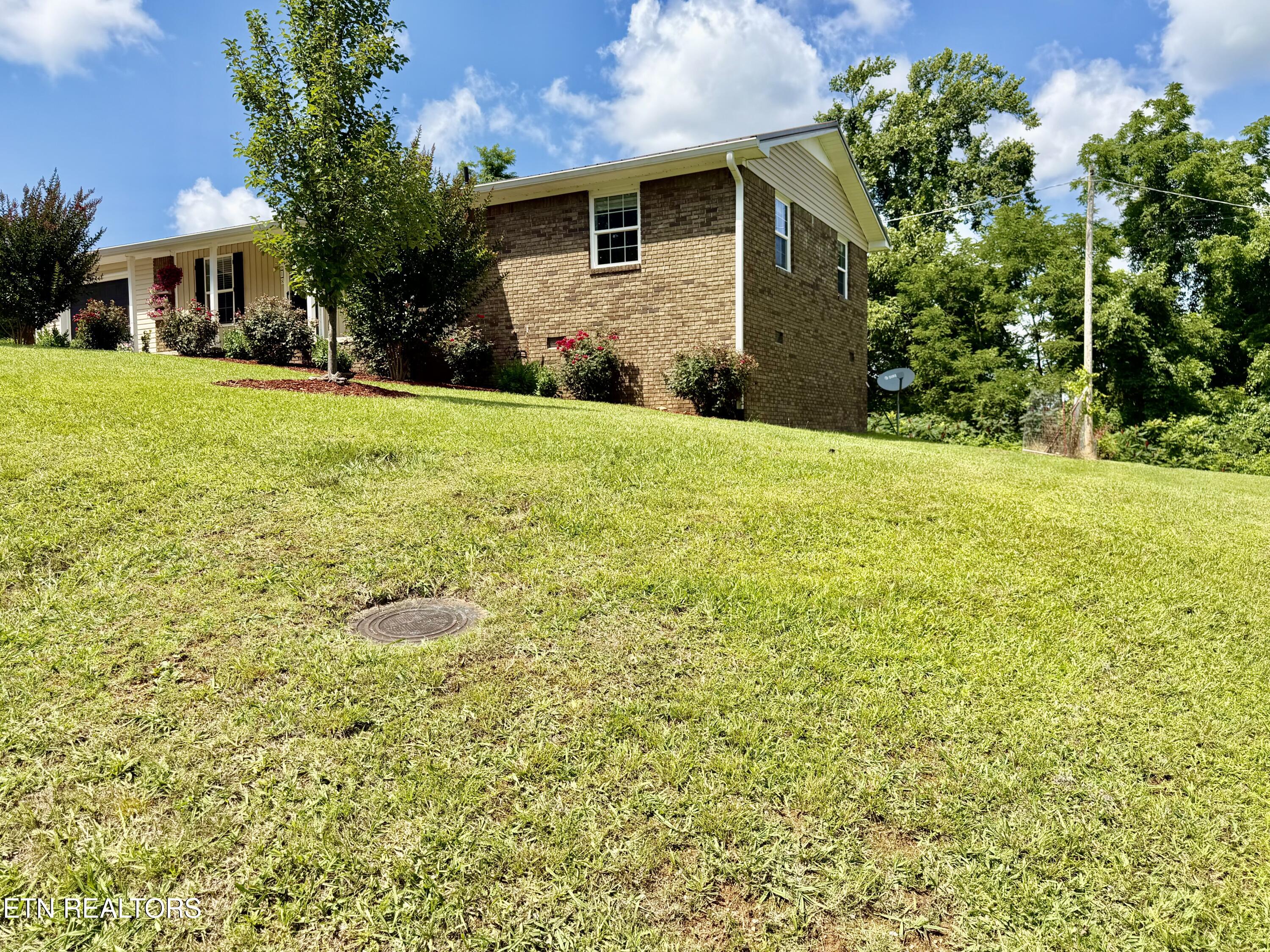 618 Essary Road Tazewell TN 37879