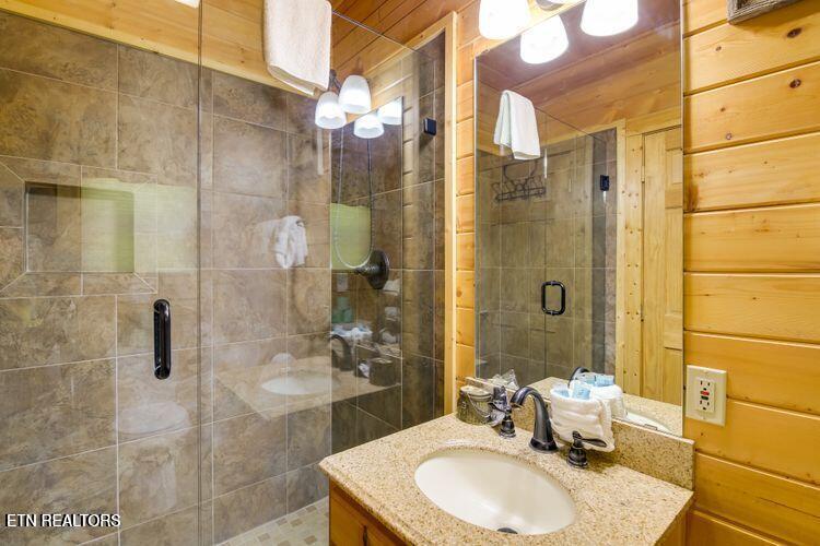 3572 Pebbles Mtn Way Sevierville TN 37862