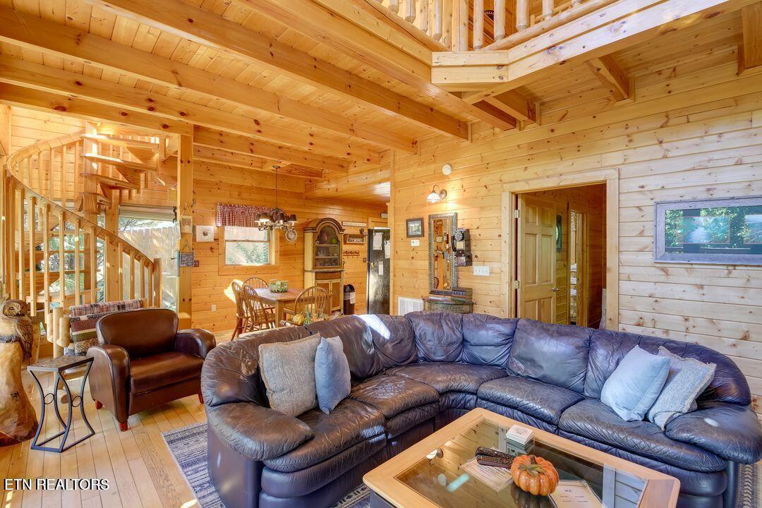 3572 Pebbles Mtn Way Sevierville TN 37862