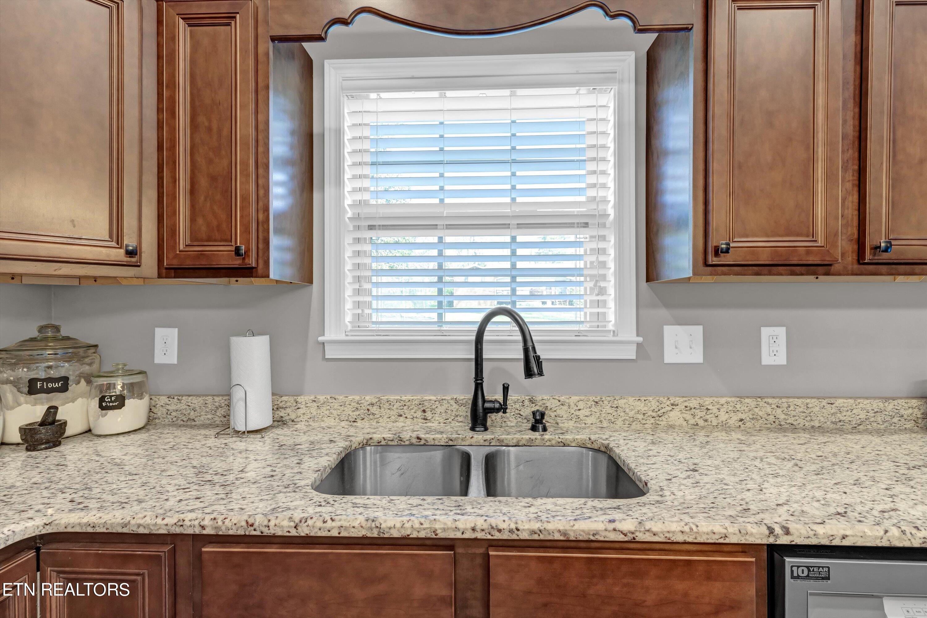 911 Montgomery Lane Maryville TN 37803