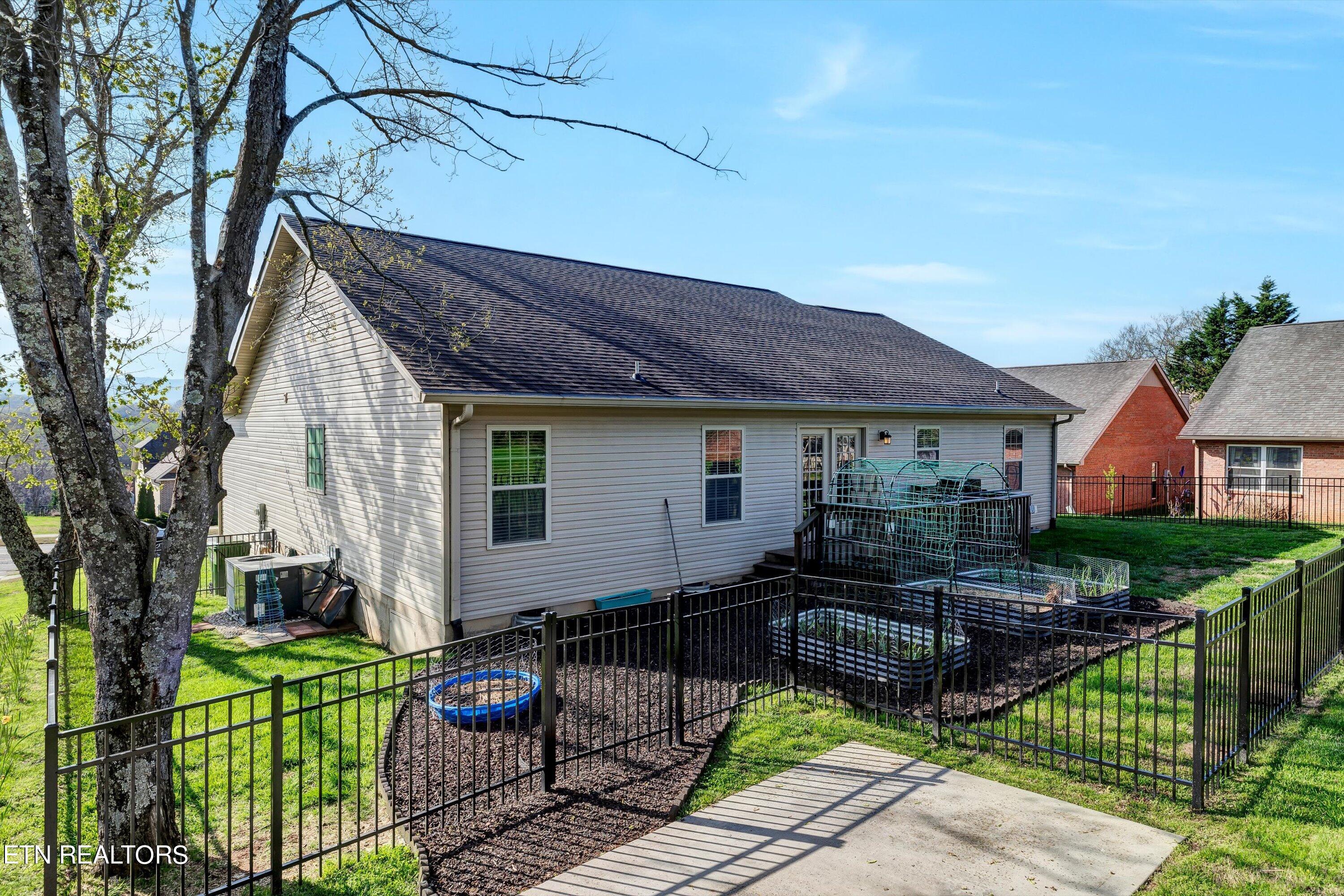 911 Montgomery Lane Maryville TN 37803