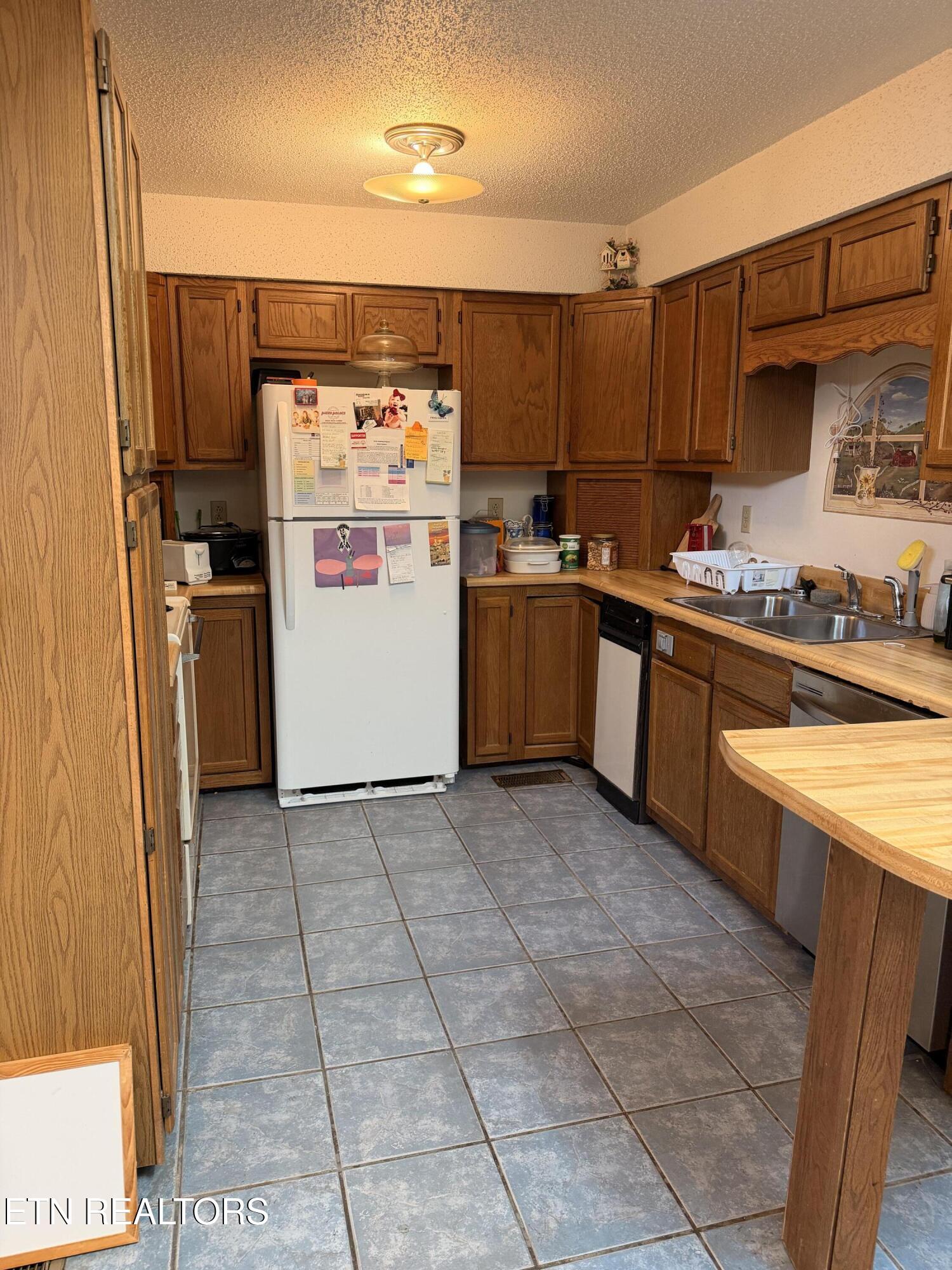 4216 Robert Love Drive Knoxville TN 37914