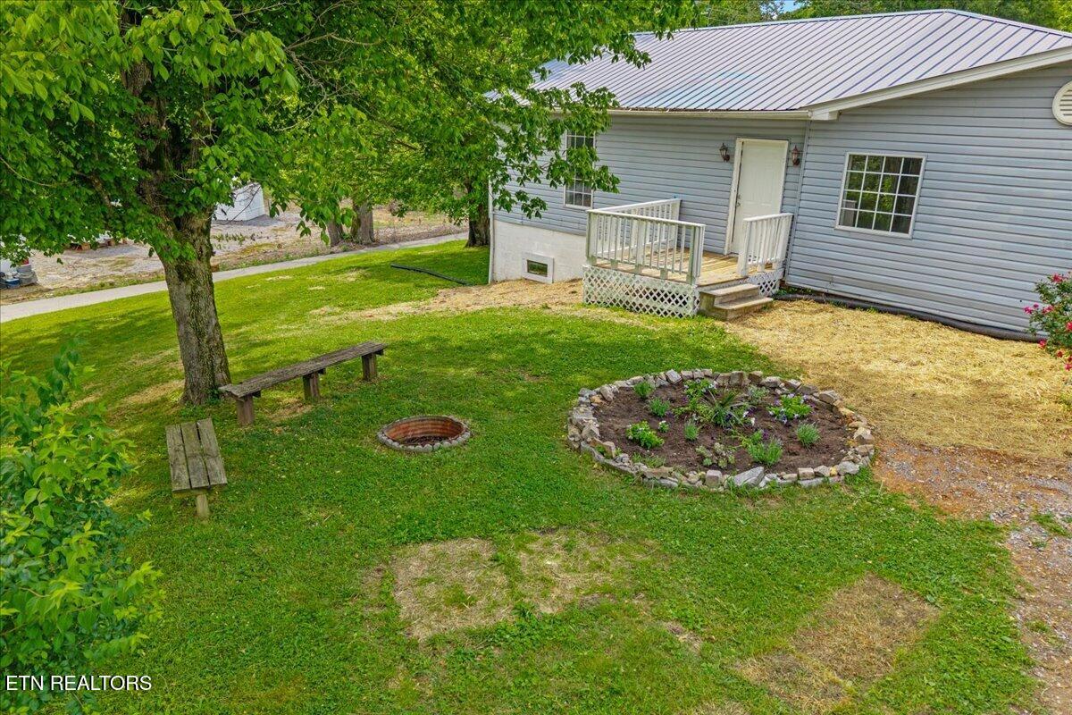 142 North Point Road Sweetwater TN 37874