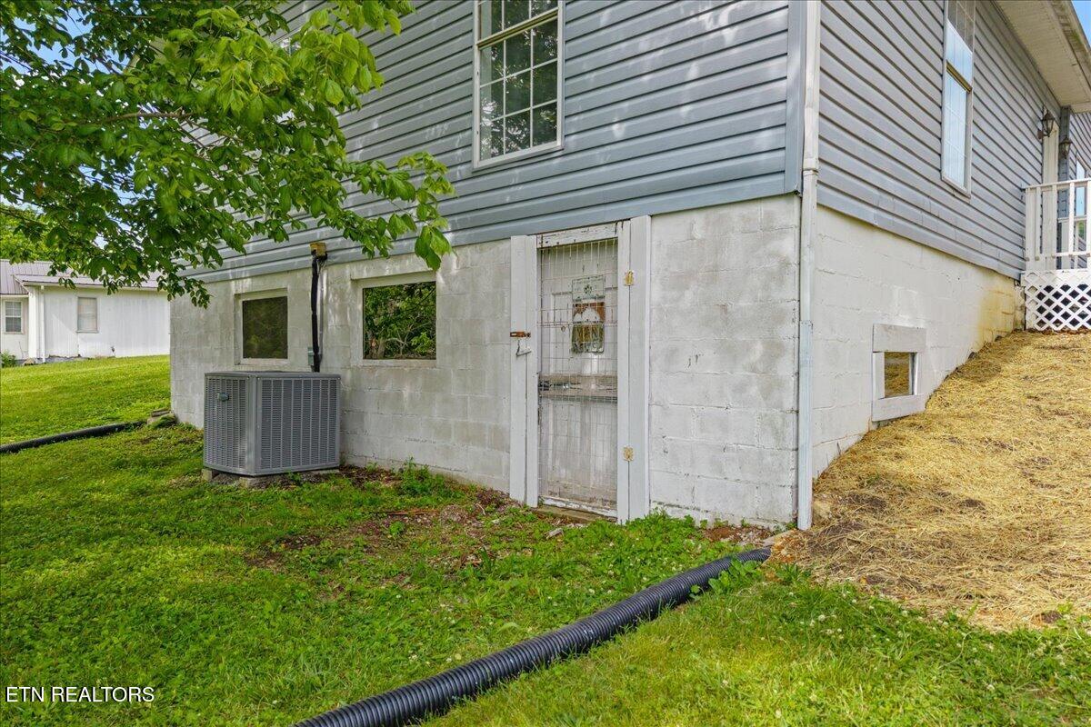 142 North Point Road Sweetwater TN 37874