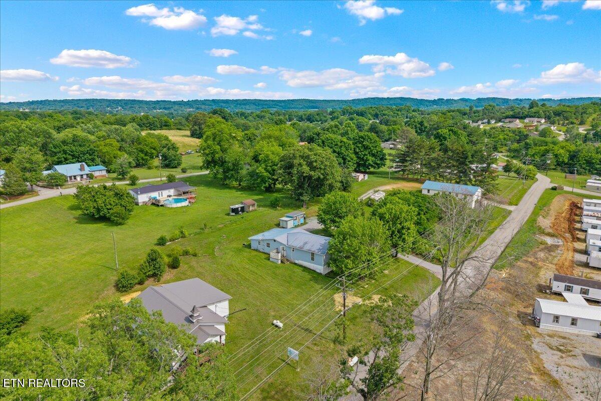 142 North Point Road Sweetwater TN 37874