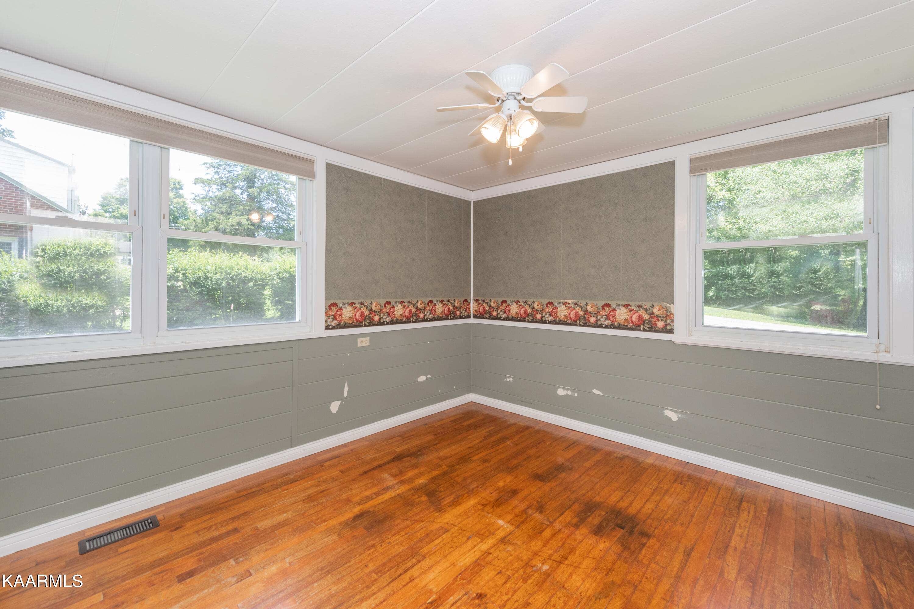 73 West Norris Road Norris TN 37828