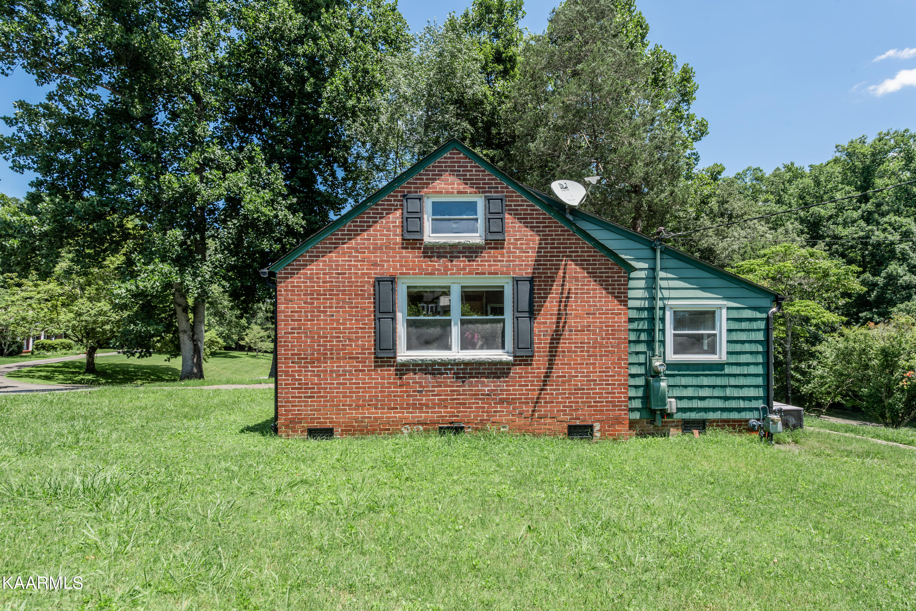 73 West Norris Road Norris TN 37828