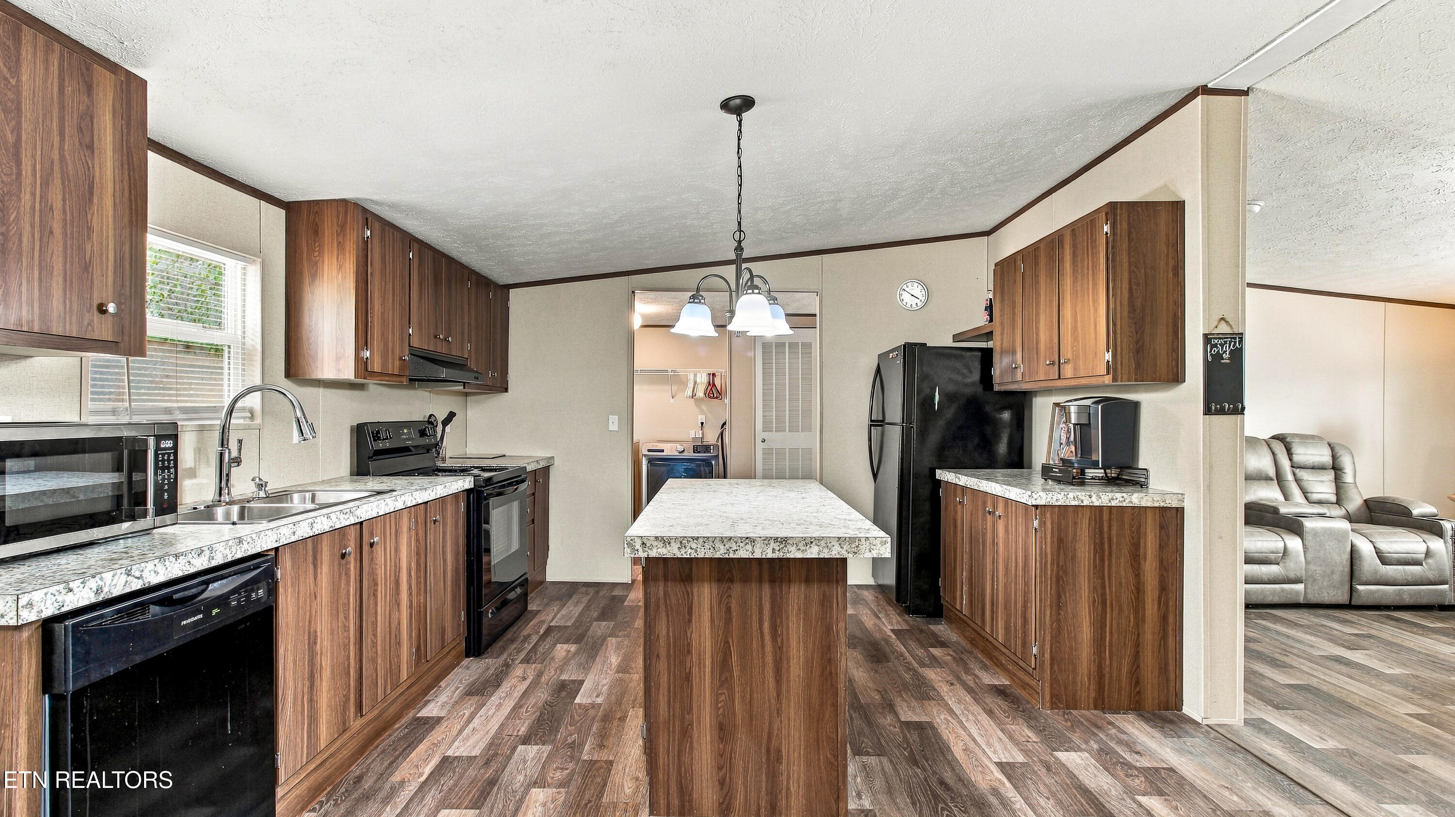 550 Granite Road Clinton TN 37716