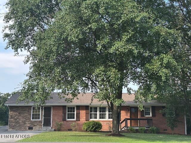 8024 Sharp Road Powell TN 37849