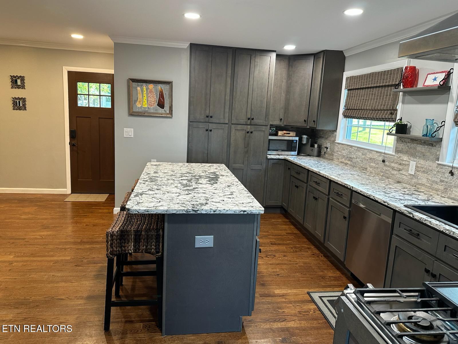 8024 Sharp Road Powell TN 37849
