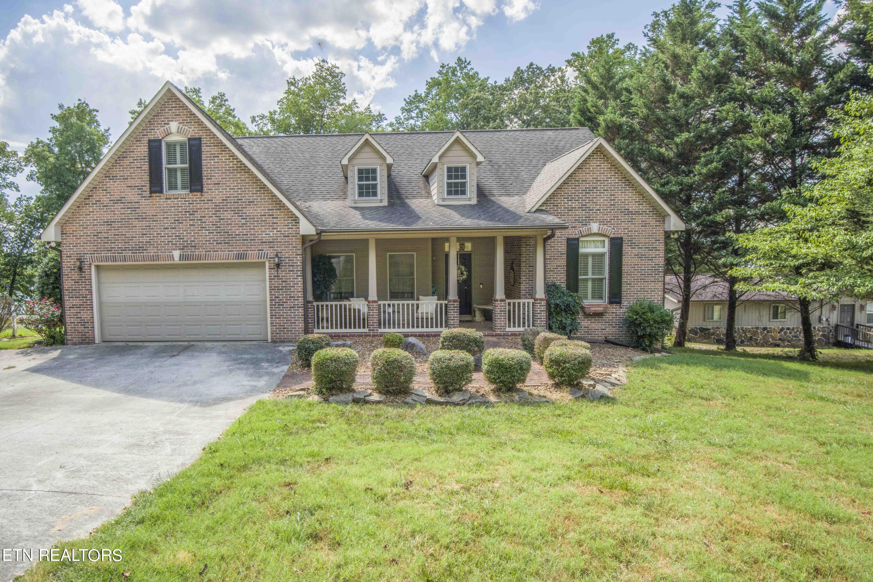 2167 Sugar Grove Valley Road Harriman TN 37748