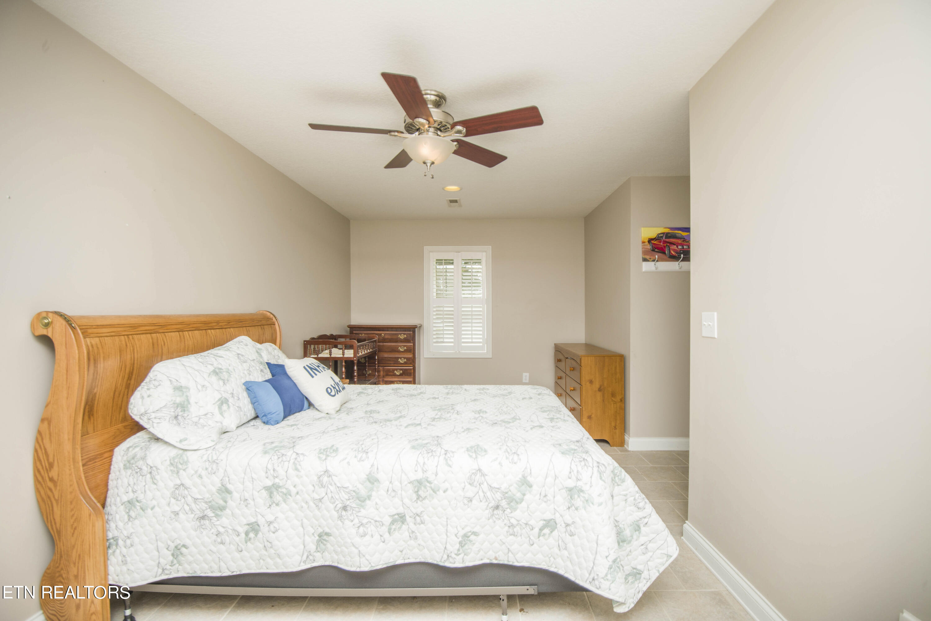 2167 Sugar Grove Valley Road Harriman TN 37748