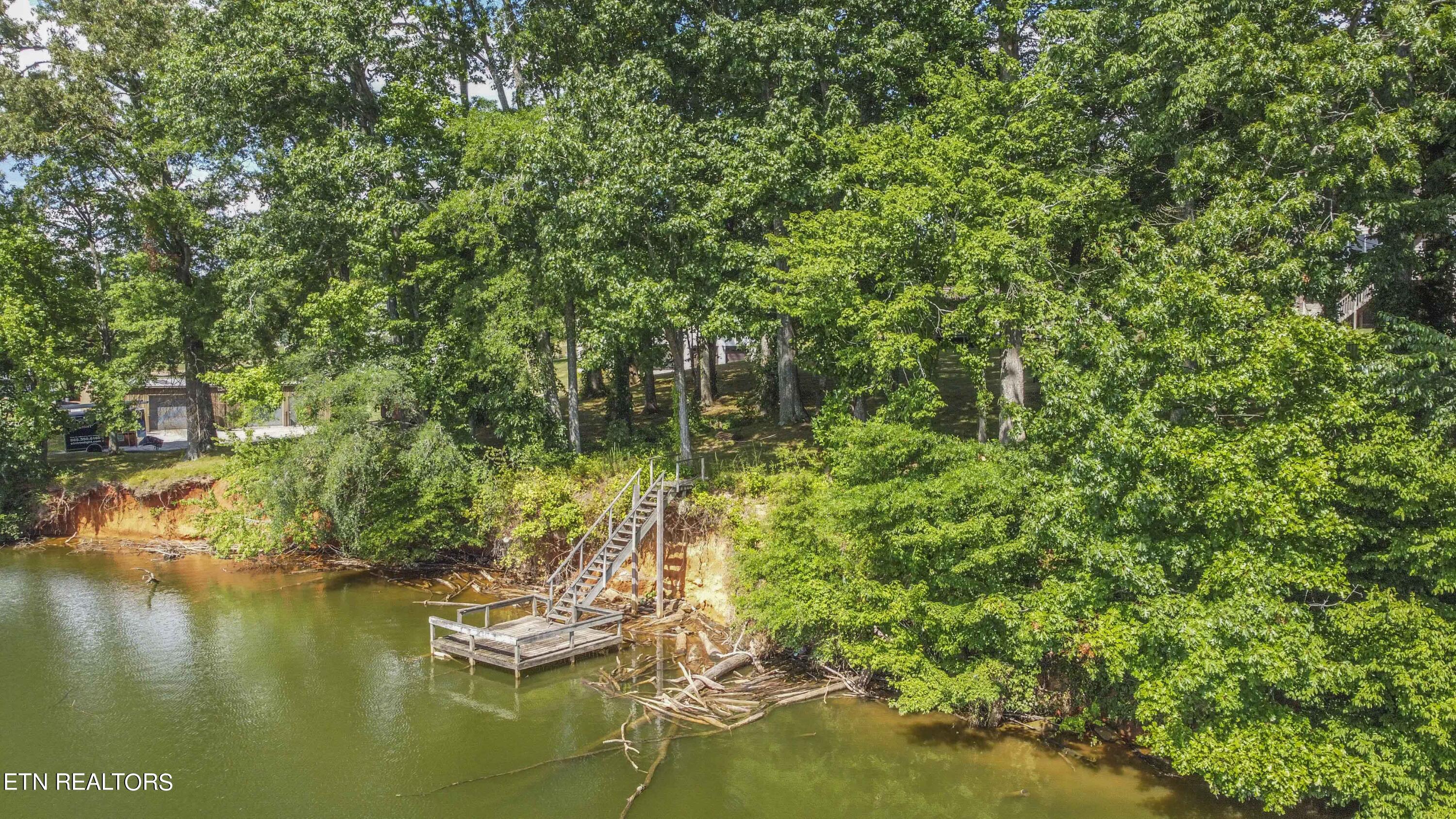 2167 Sugar Grove Valley Road Harriman TN 37748