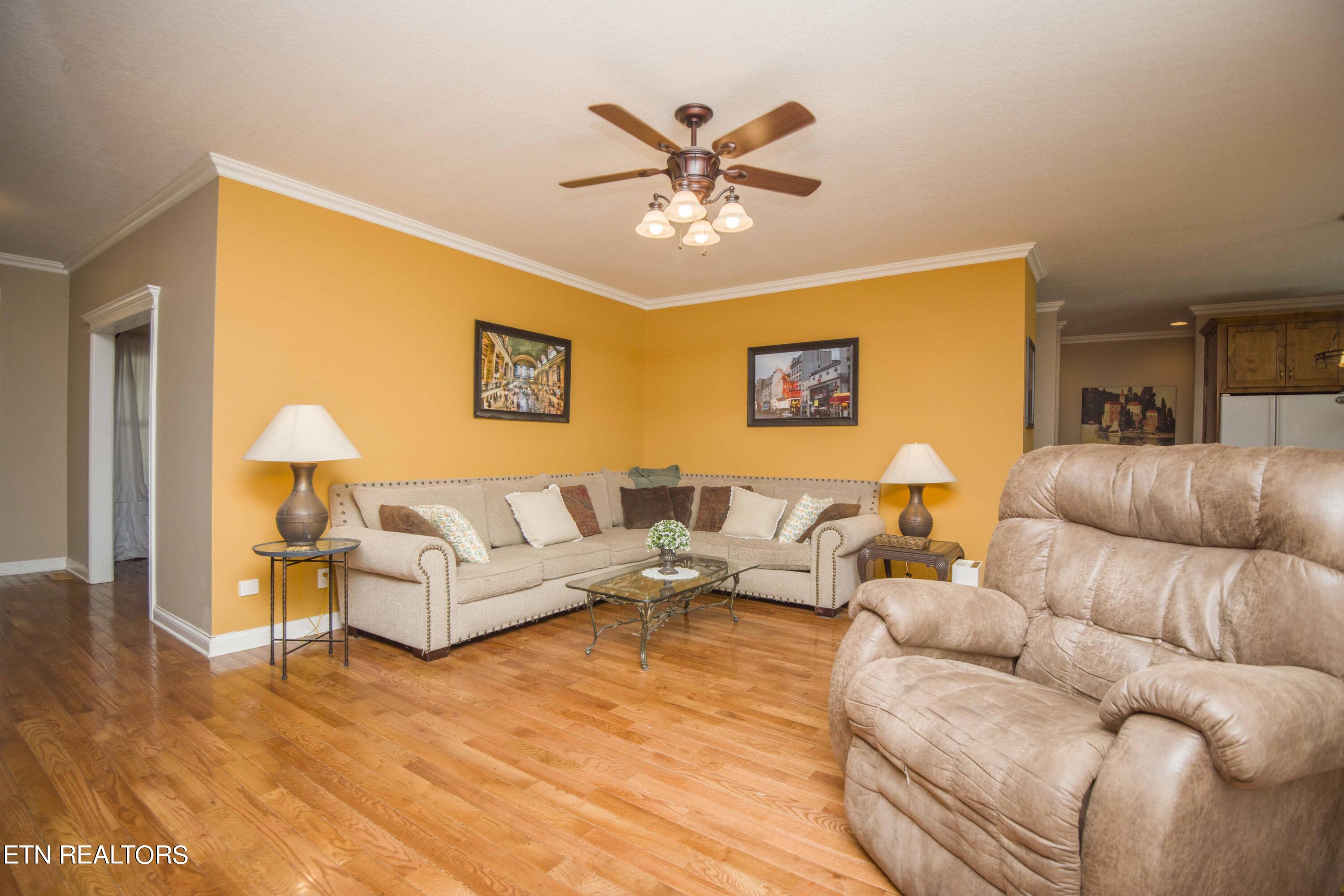2167 Sugar Grove Valley Road Harriman TN 37748