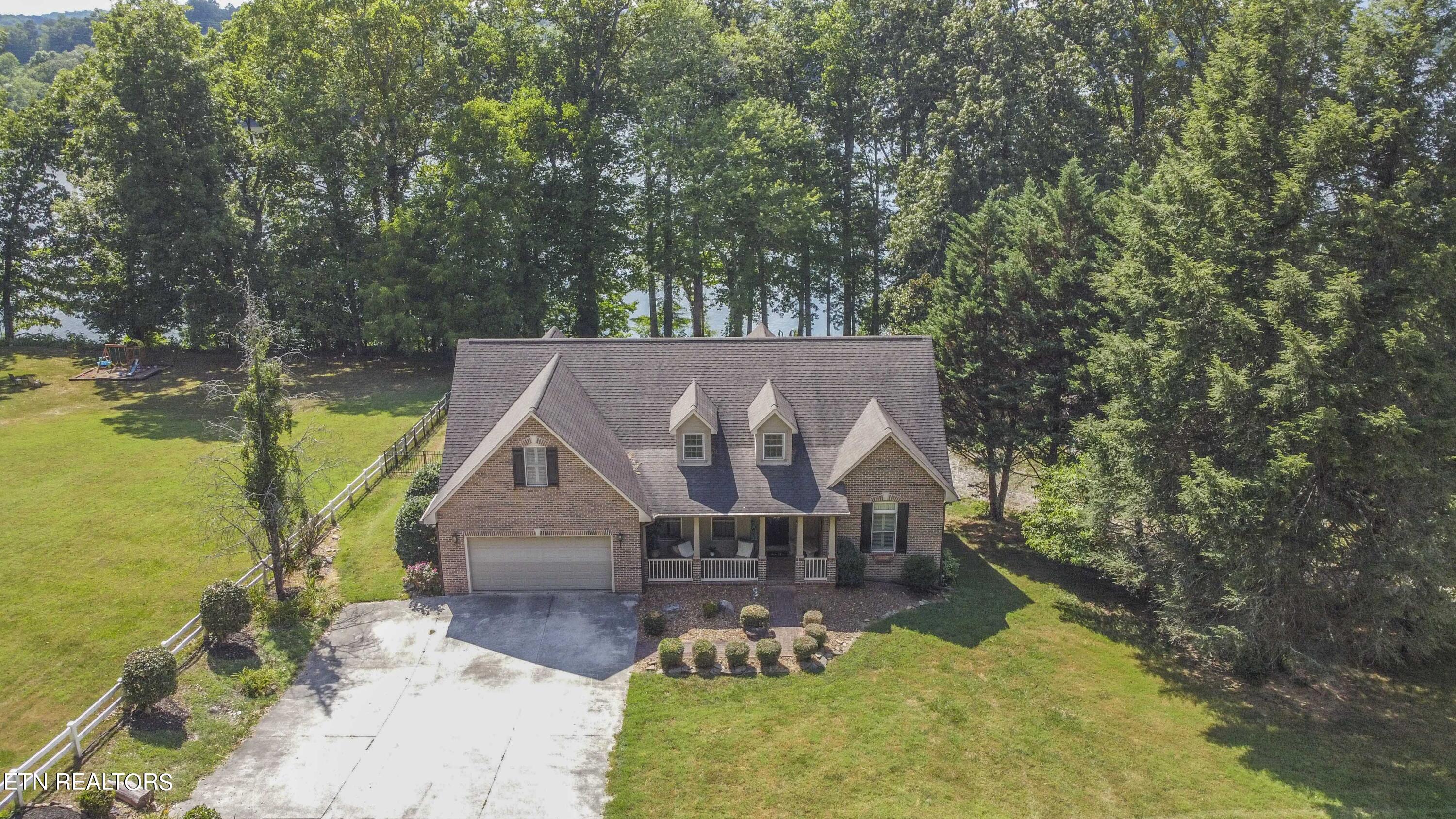 2167 Sugar Grove Valley Road Harriman TN 37748