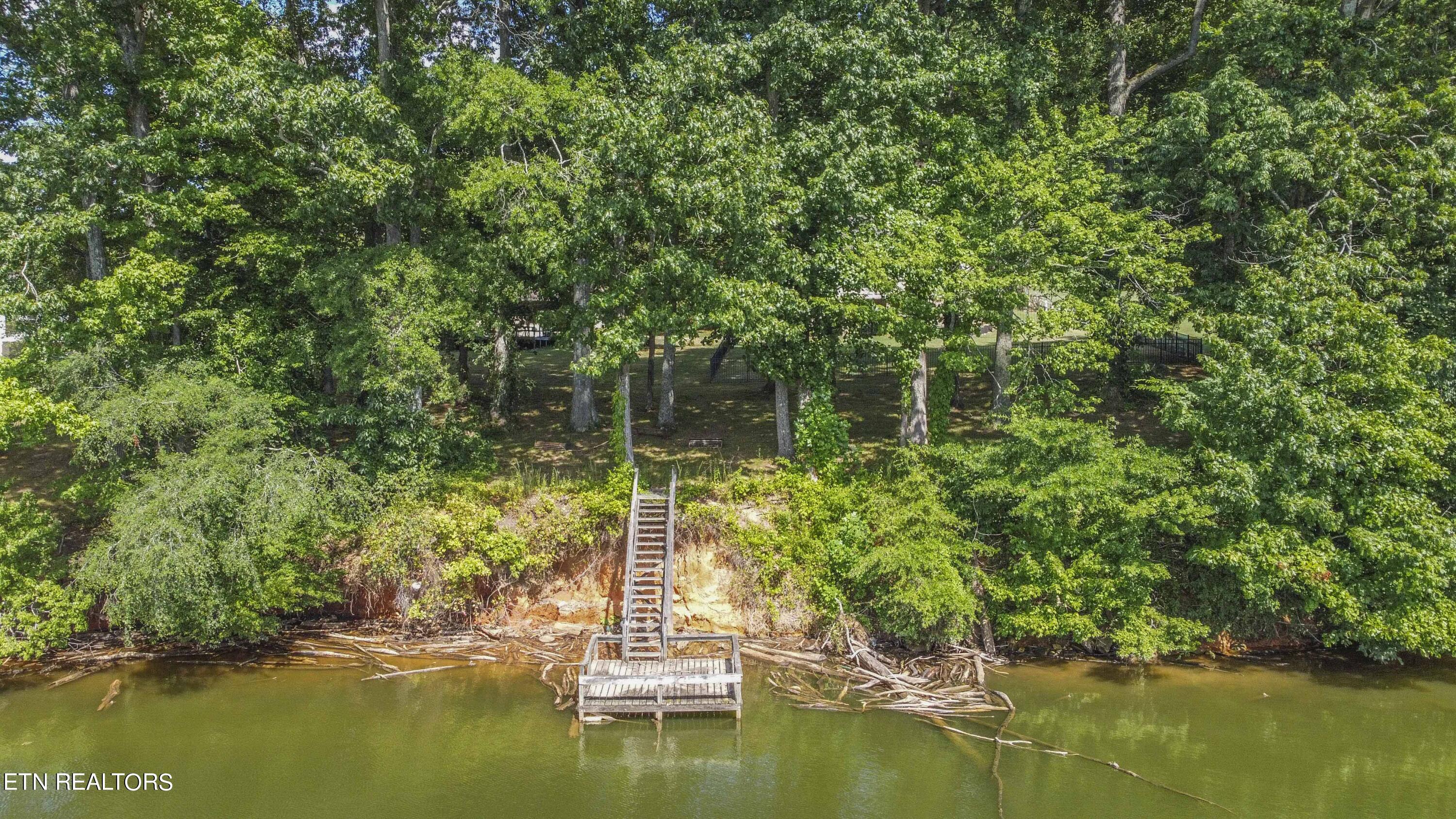 2167 Sugar Grove Valley Road Harriman TN 37748