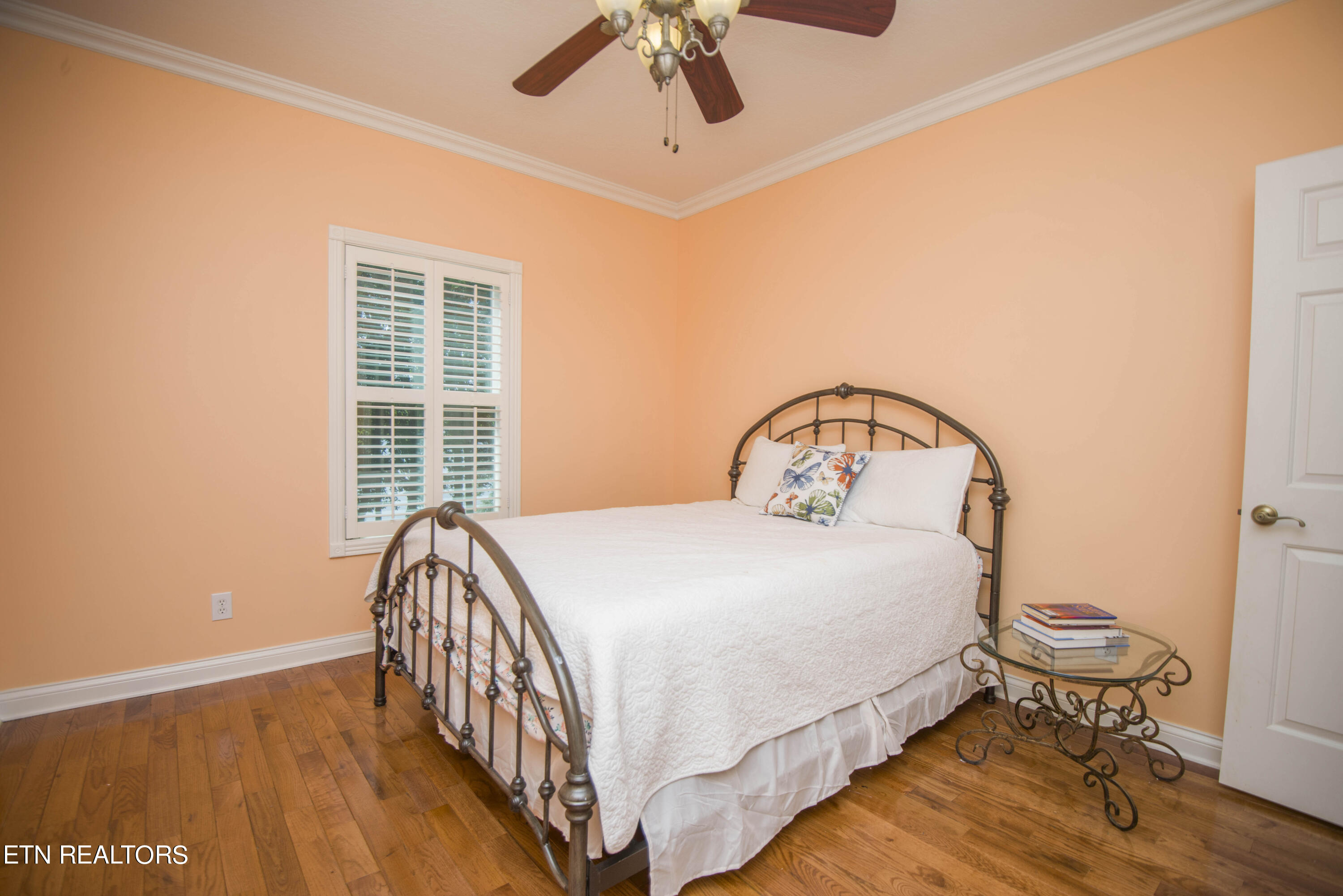 2167 Sugar Grove Valley Road Harriman TN 37748
