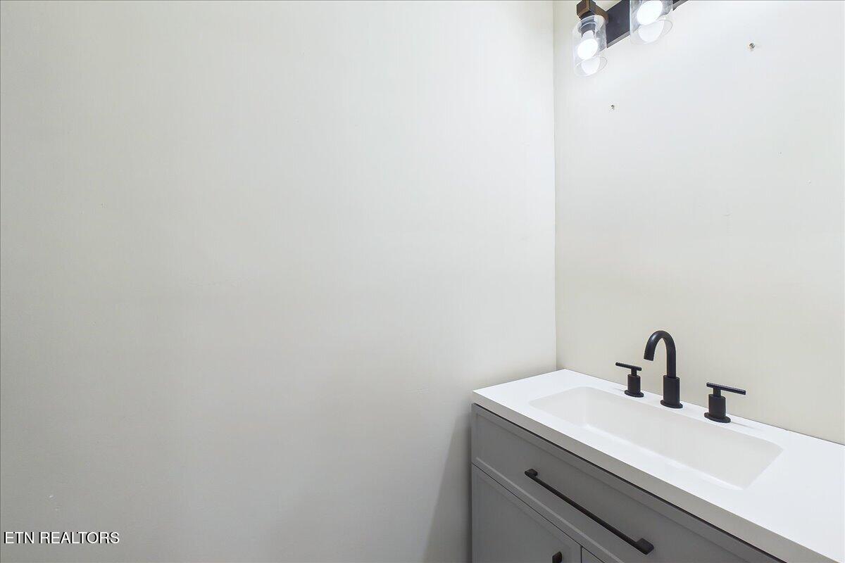 132 County Road 721 Riceville TN 37370