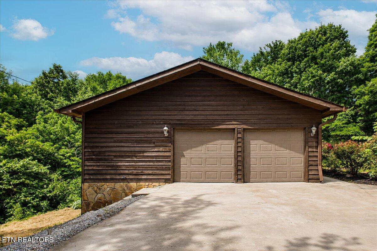 132 County Road 721 Riceville TN 37370