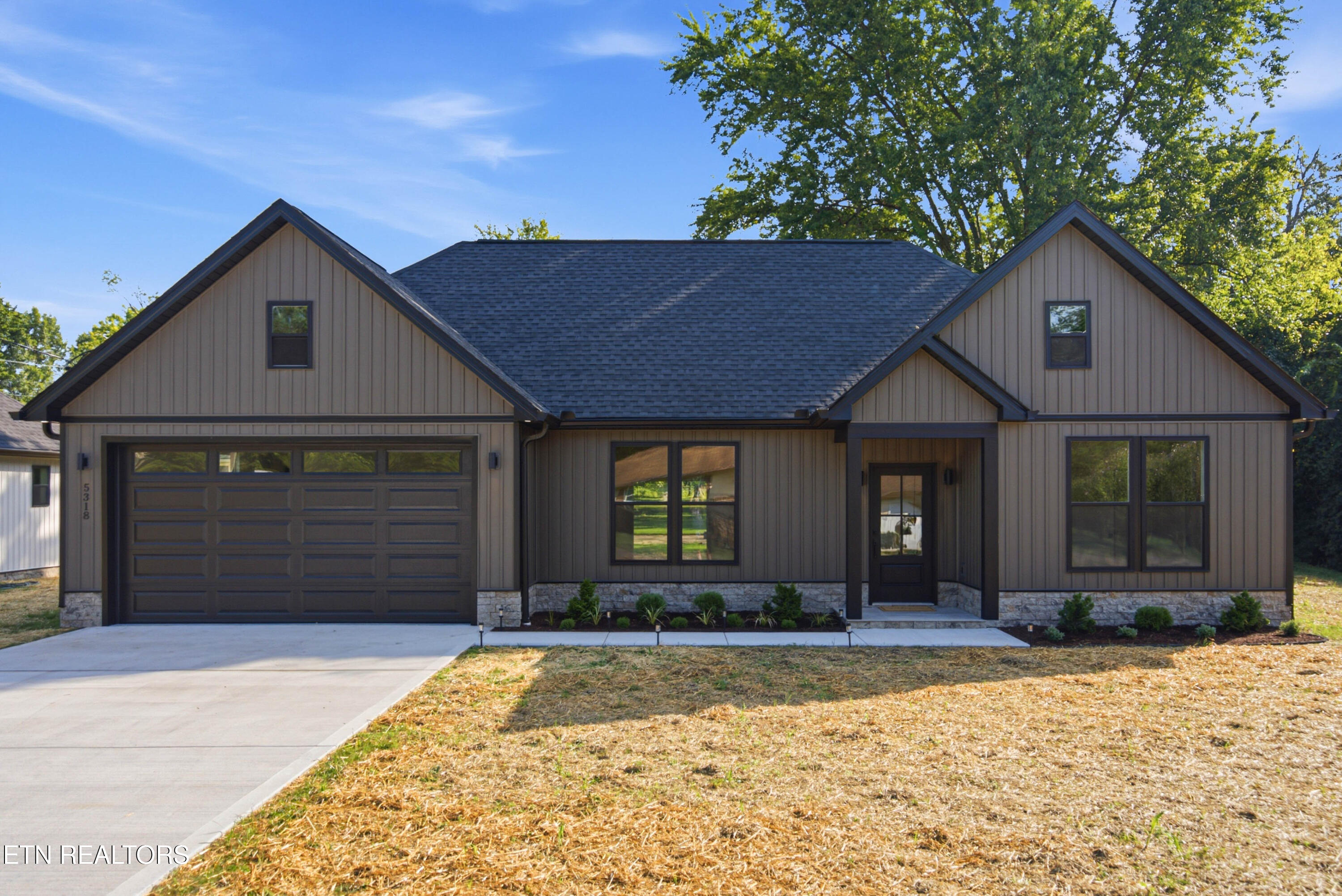 5318 Aubrey Lane Knoxville TN 37912