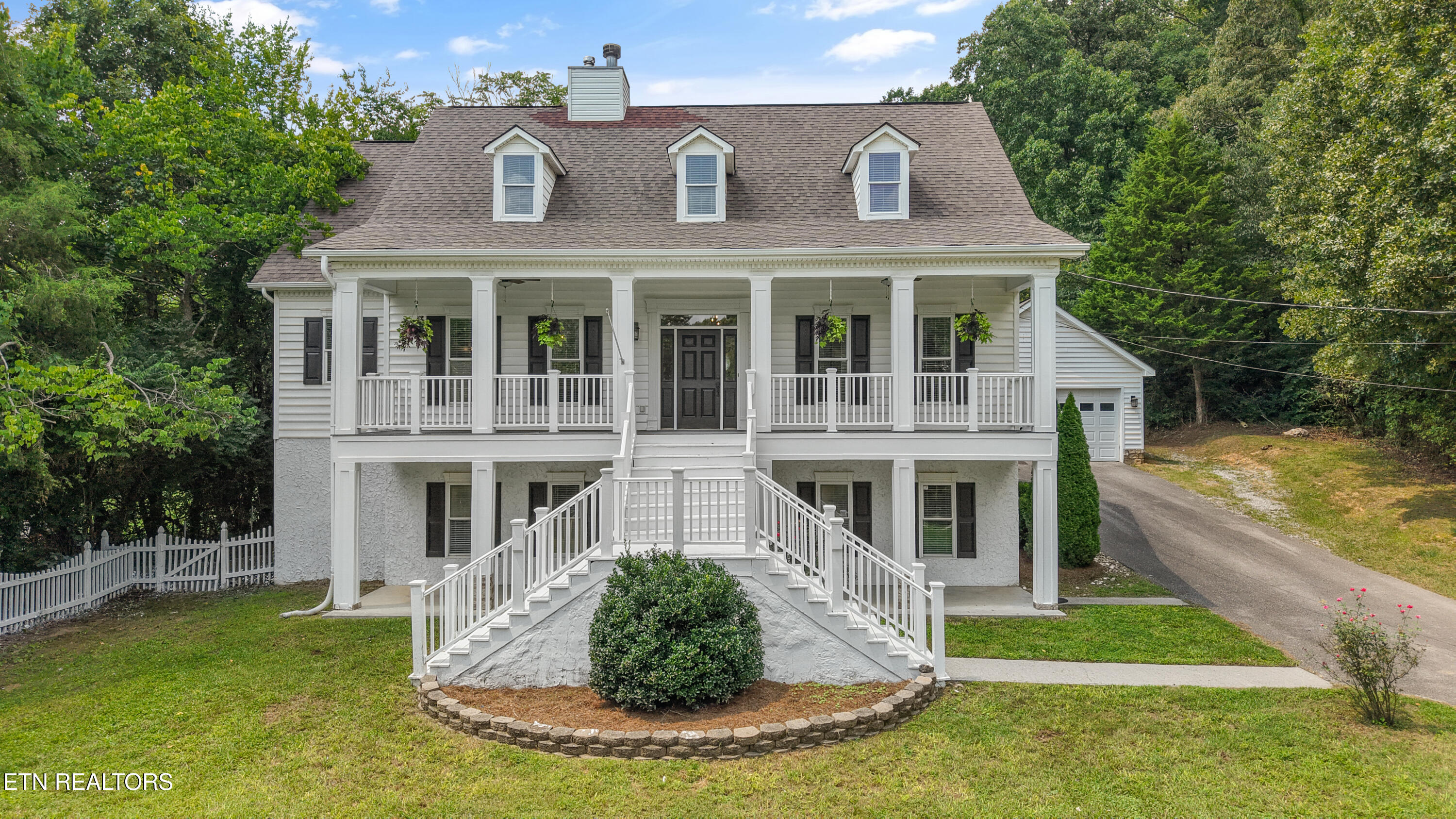 9913 Bluegrass Road Knoxville TN 37922