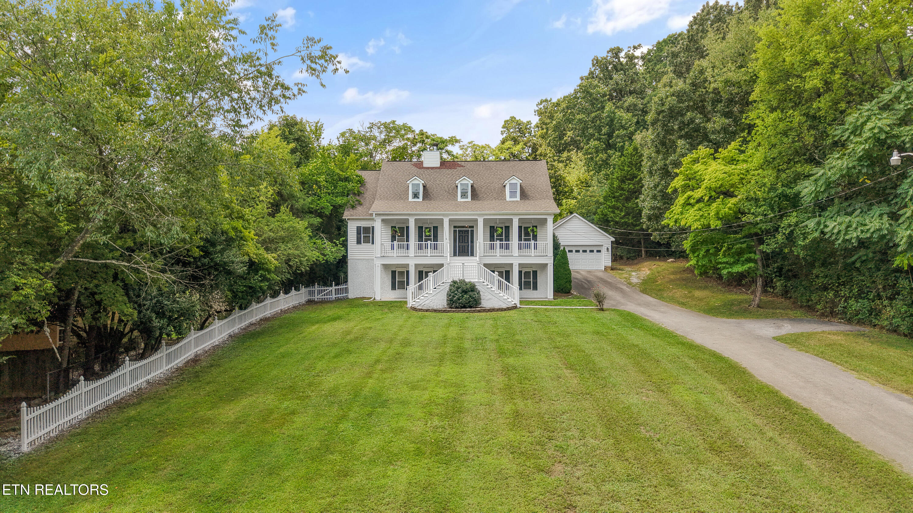 9913 Bluegrass Road Knoxville TN 37922
