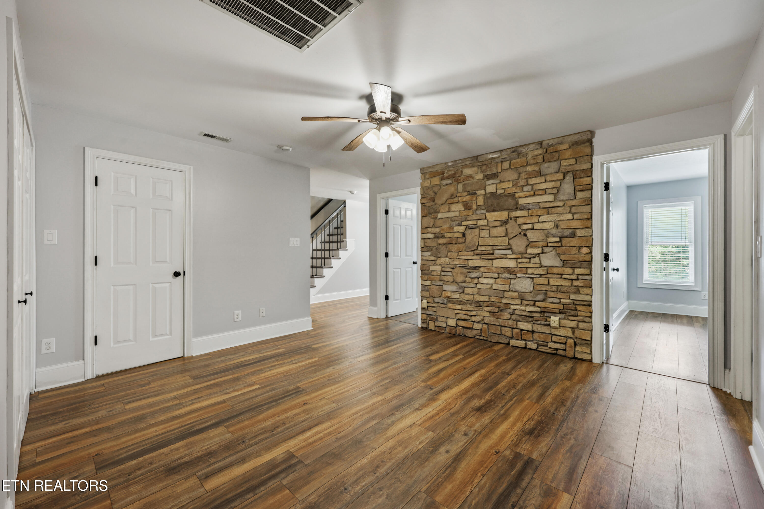 9913 Bluegrass Road Knoxville TN 37922