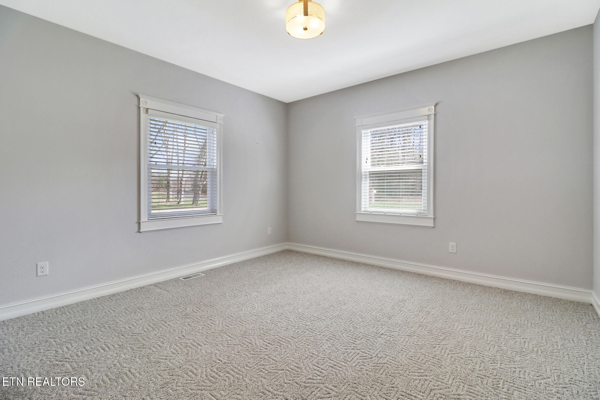 9419 Cherokee Trail Crossville TN 38572