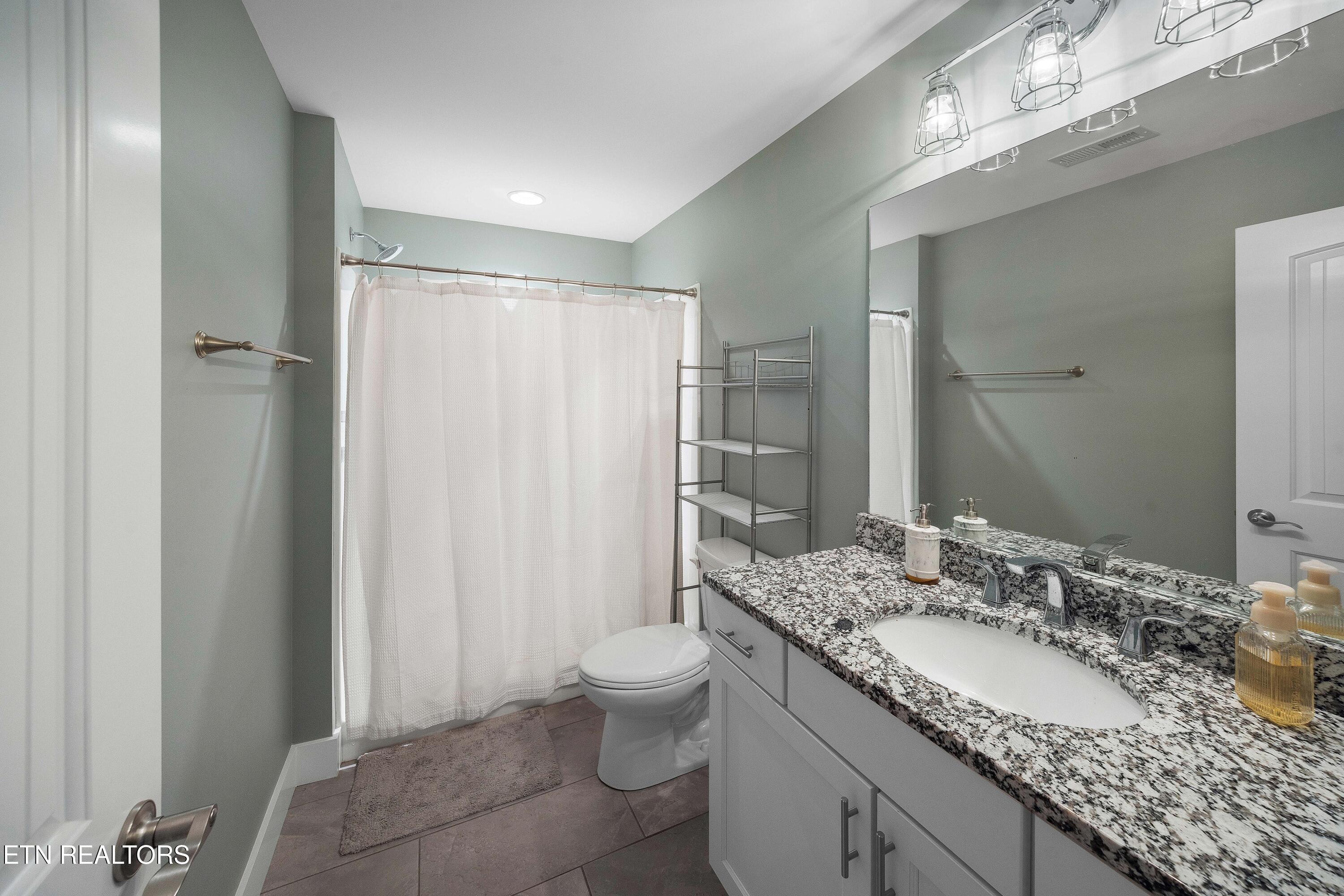 3434 Helmsley Court Maryville TN 37803