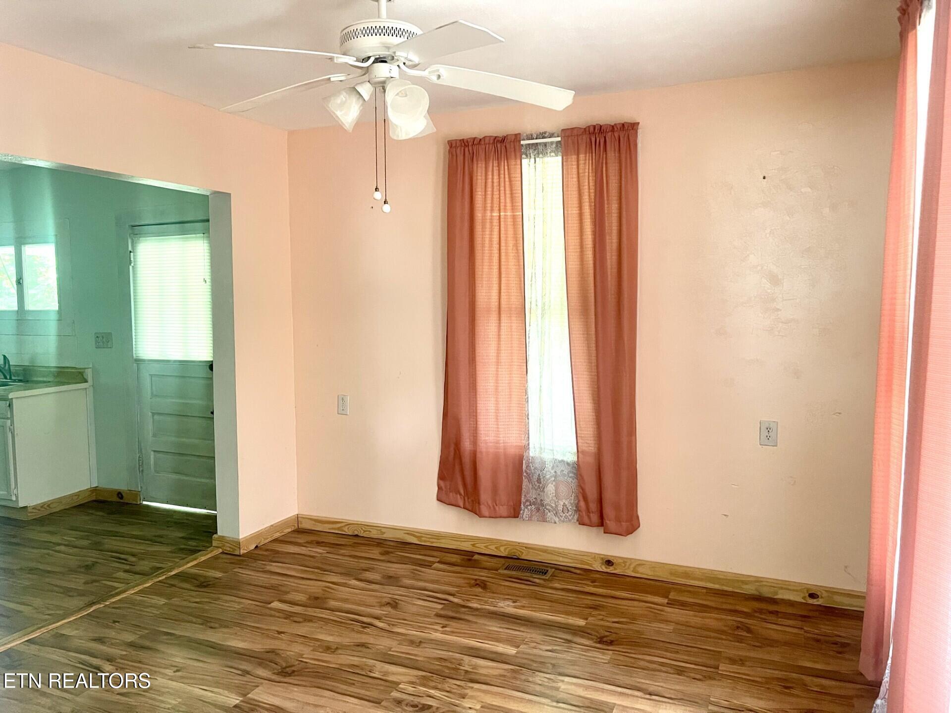 1118 Georgia Avenue Athens TN 37303
