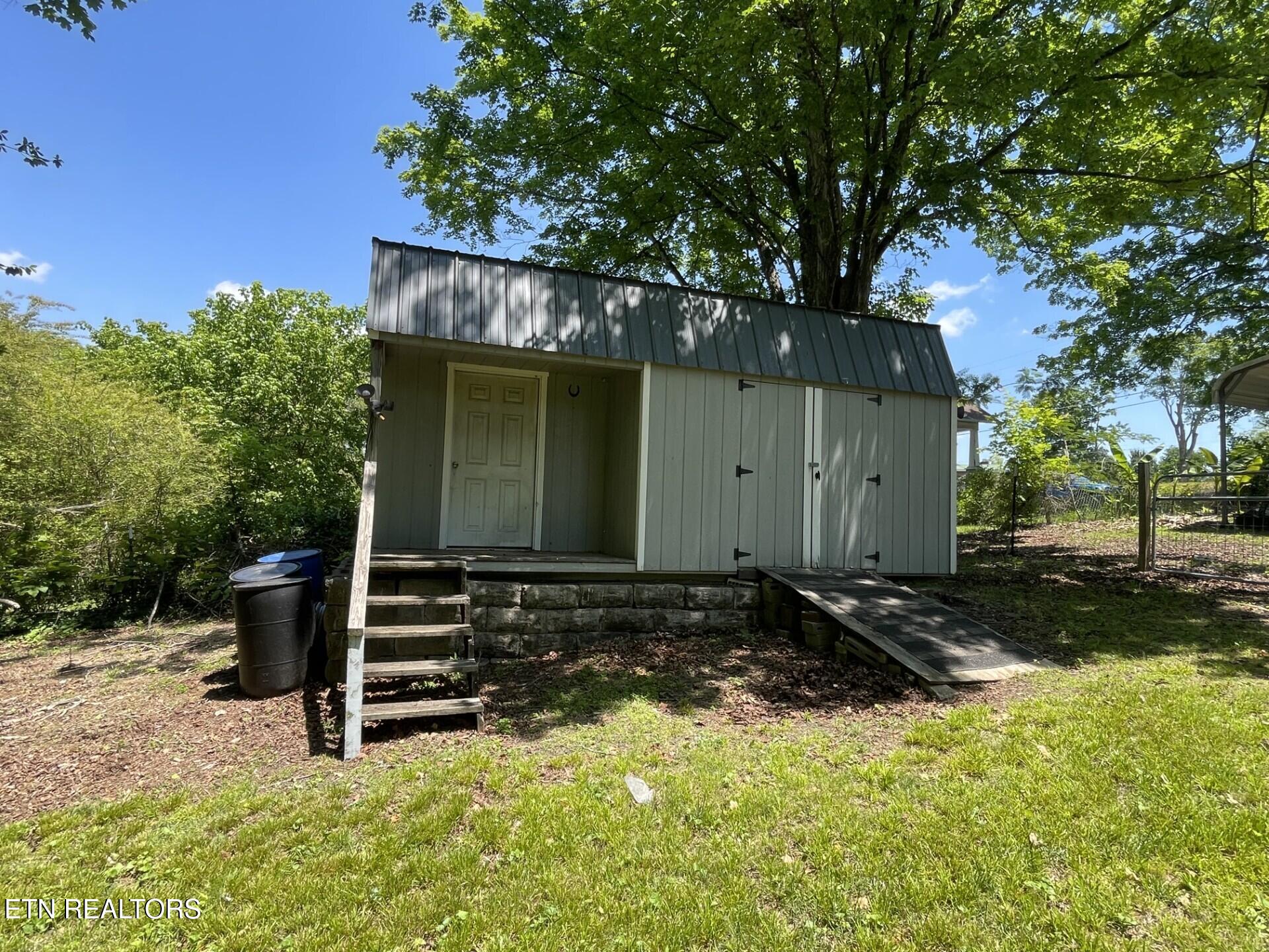 1118 Georgia Avenue Athens TN 37303