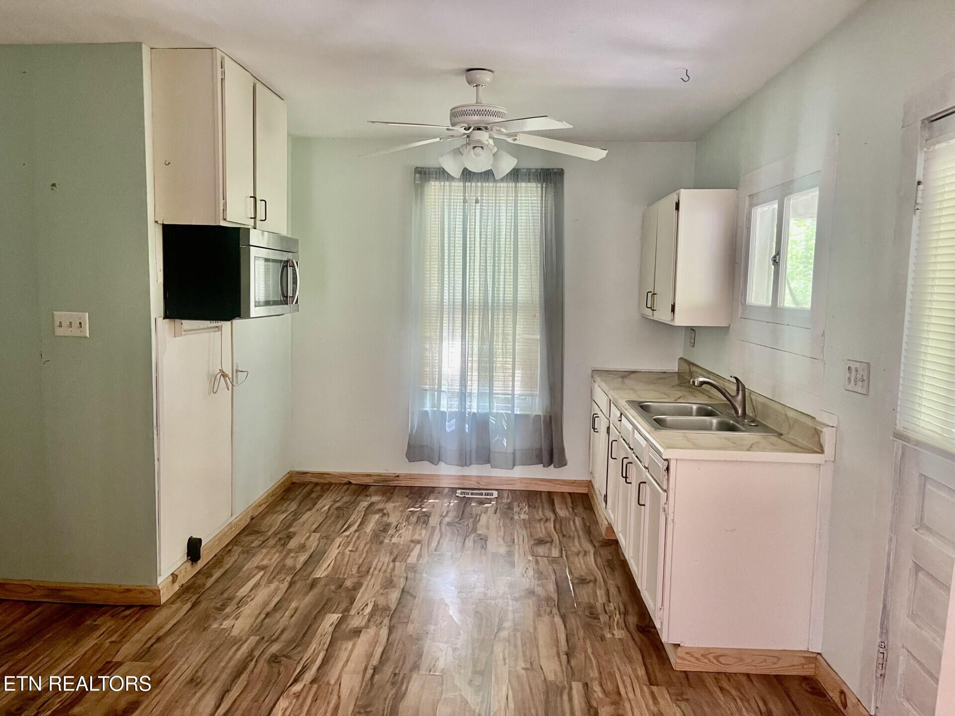 1118 Georgia Avenue Athens TN 37303